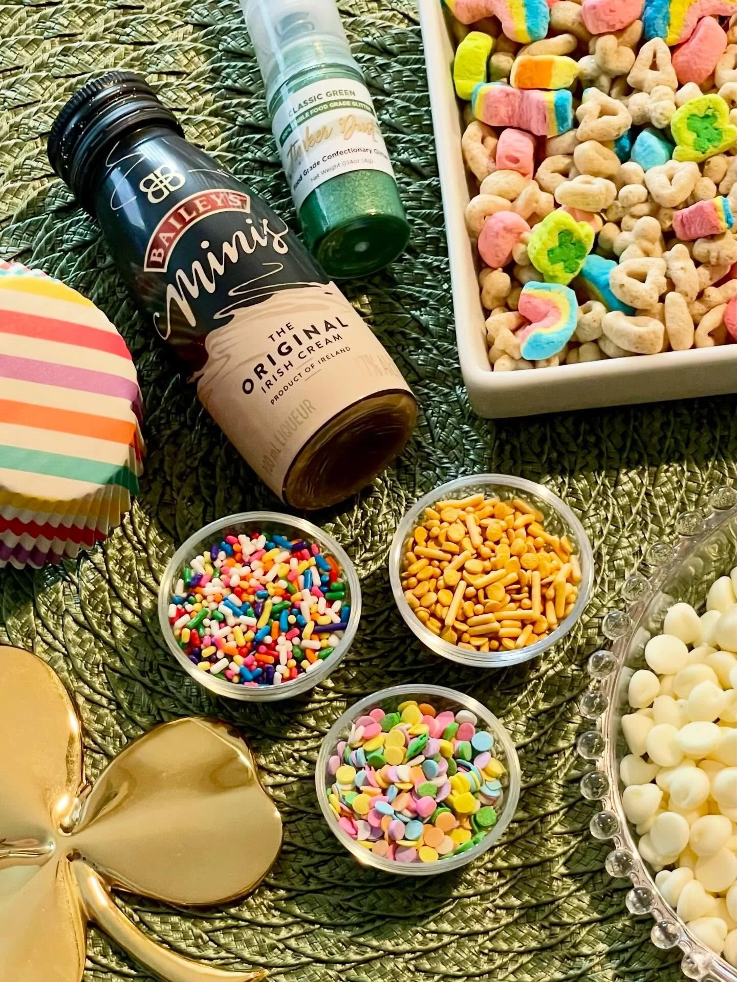 Working on test batches of Saint Patrick&rsquo;s treats this week. Stay tuned for the results! 🍀🌈

#homebakery #microbakery #smallbusiness #stpatricksdaytreats #luckycharms