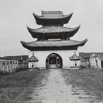 Historic plan/scene of a vast imperial exam compound.