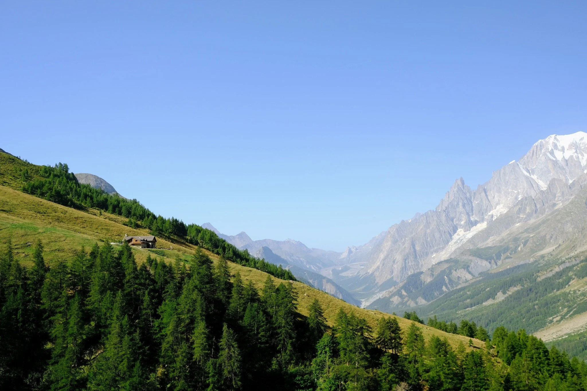 "Why did the science teacher take his class on a field trip to the mountains? &hellip; They needed higher grades."

Taken with a Fujifilm X-T4 with a 23mm f/2 lens.

Day 5 of the TMB - Camping Grandes Jorasse to La Fouly.

Rifugio Walter Bo