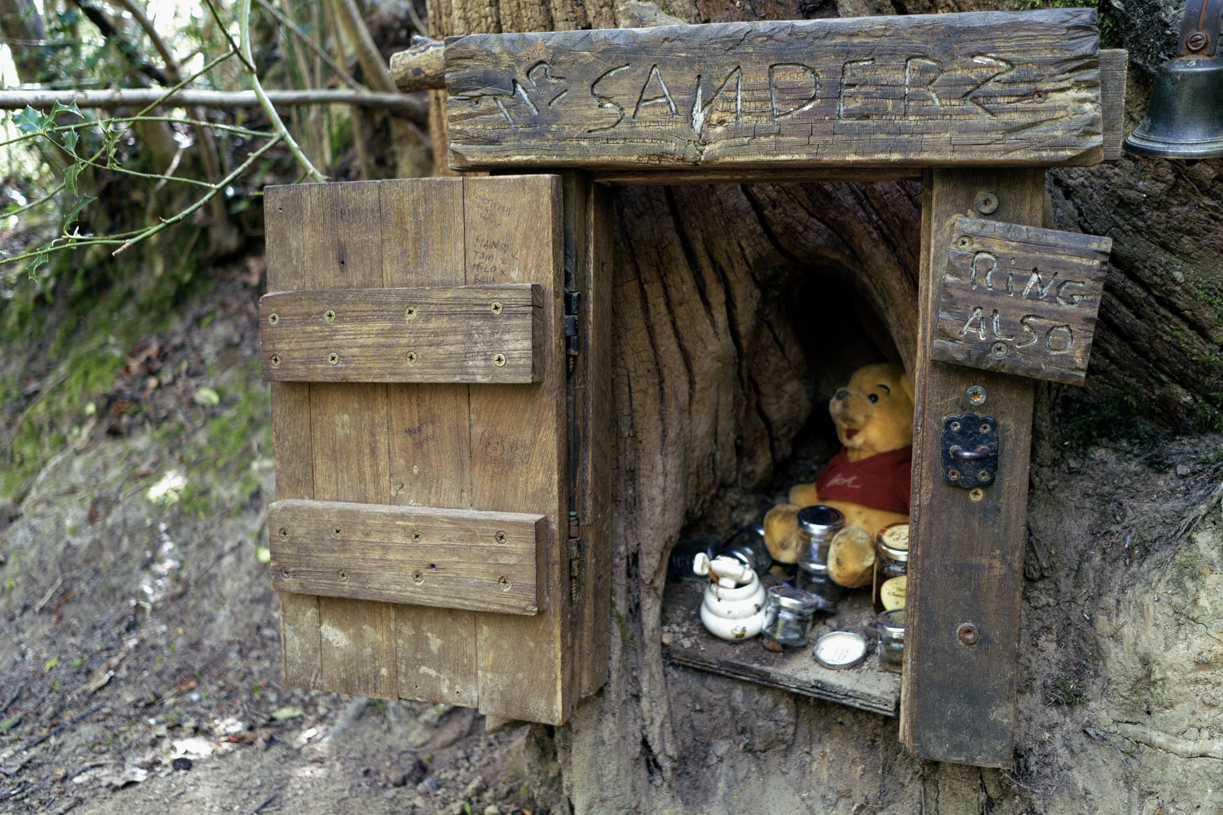 2026-04-28-UK - Ashurst Circular via Winnie-the-Pooh House-DSCF8304.RAF.jpg