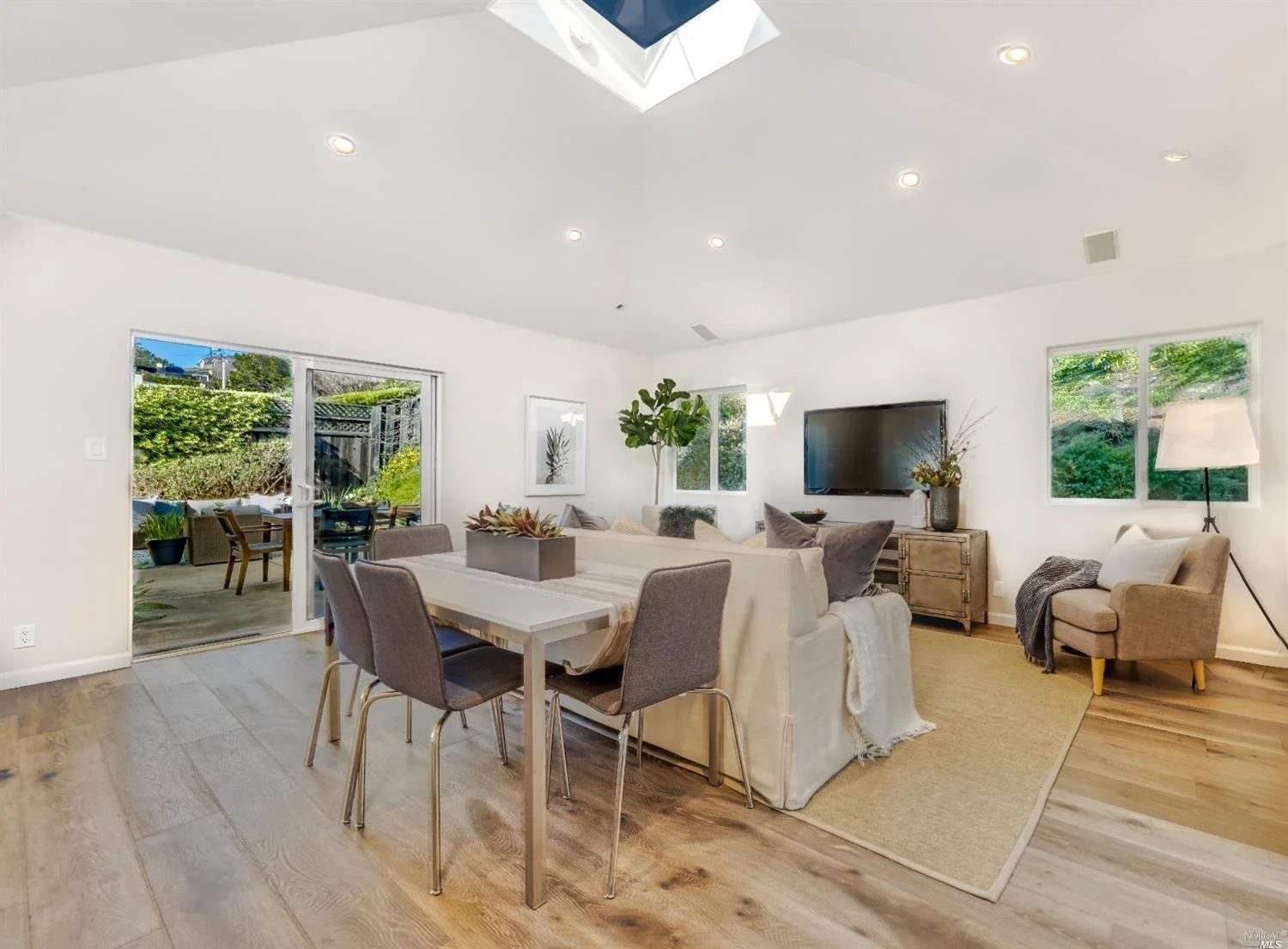 683 Hilary Drive, Tiburon