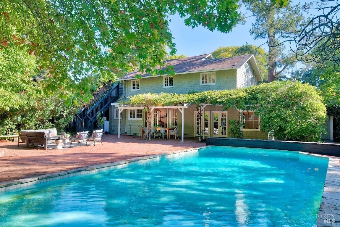315 Kent Avenue, Kentfield