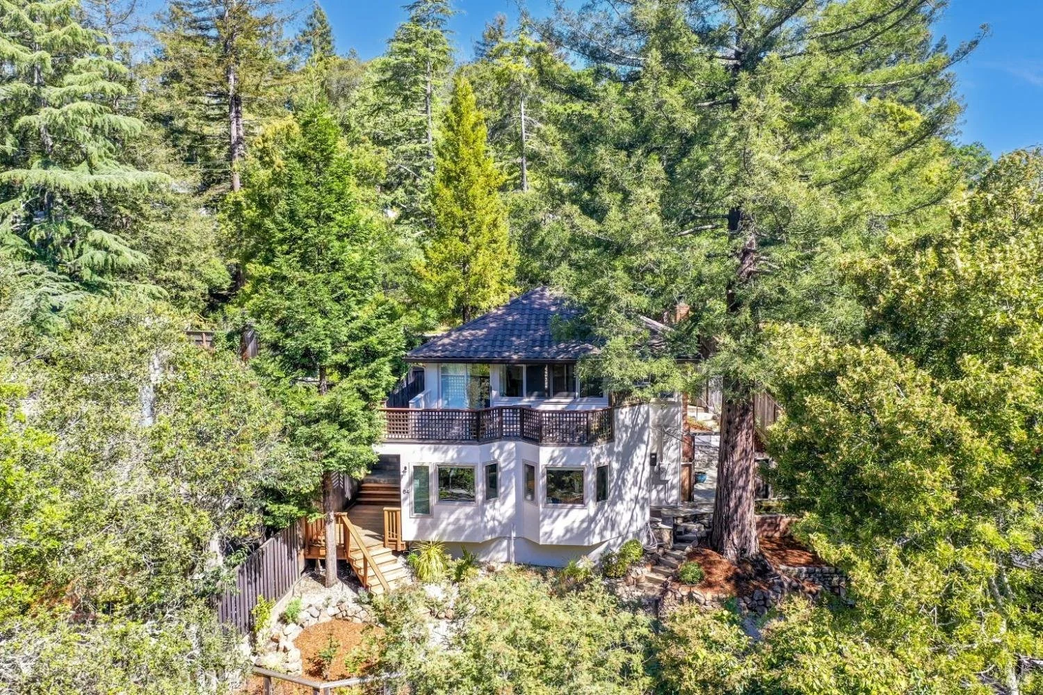 64 Francis Avenue, Larkspur