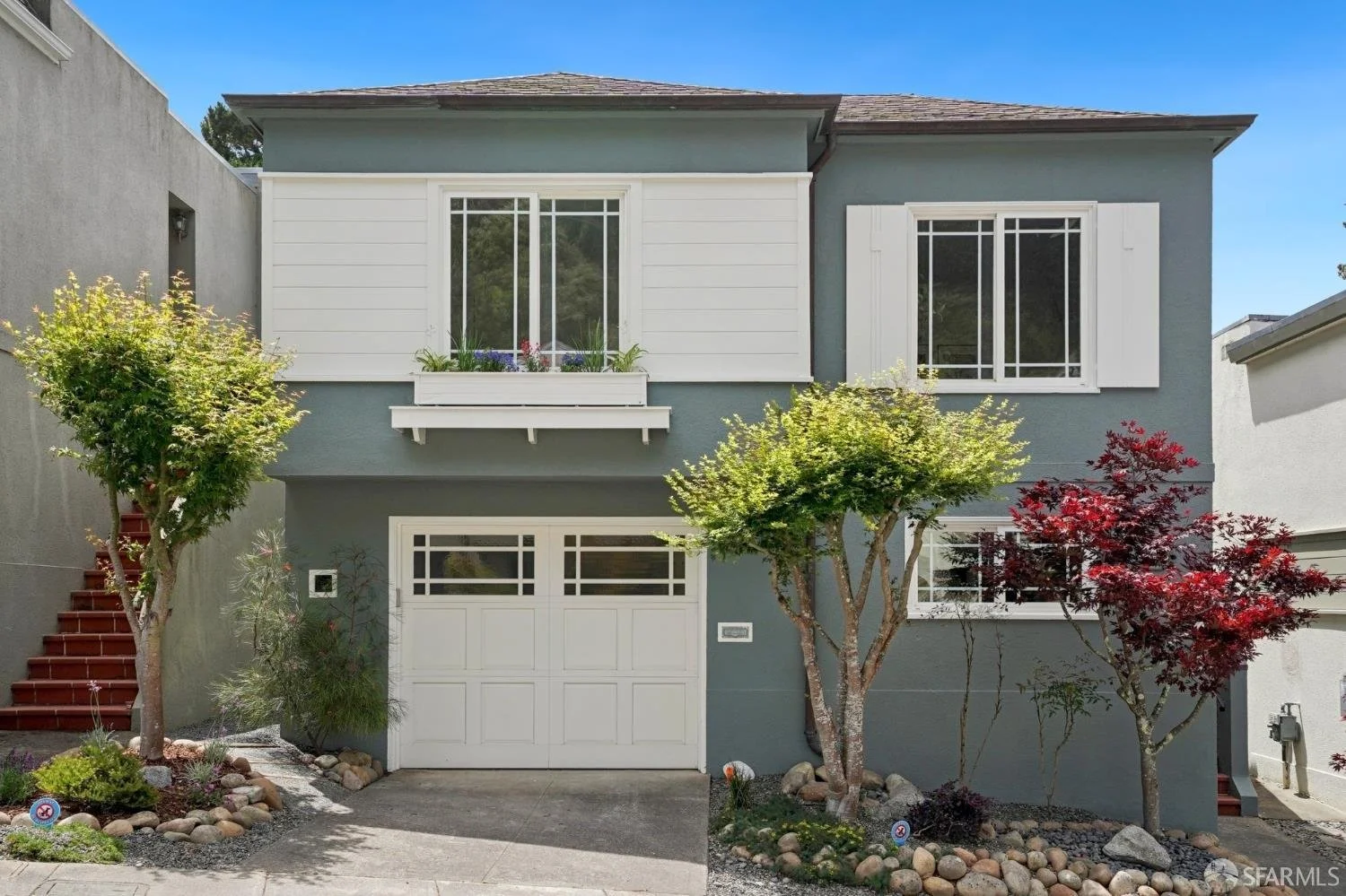 Louca Bornemann, licensed California real estate agent specializing in Marin County and San Francisco