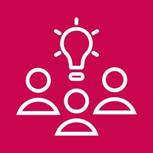 Icon of a light bulb above three people, representing an idea or collaboration.