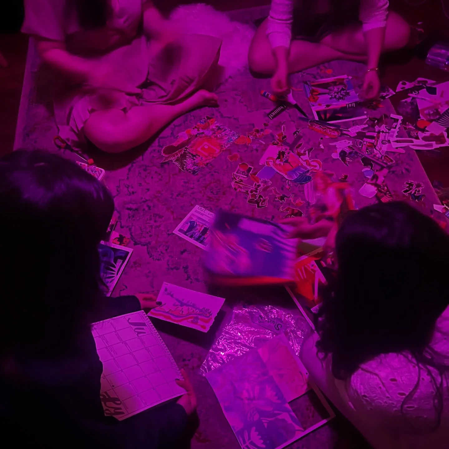 About Friday night&hellip;&hellip;🪷💫 

The magic that happens when femmes get together reignites my fire every time. The giggles, releasing what&rsquo;s been heavy together, and inspiring each other with our innate beauty and creative fires. A veee