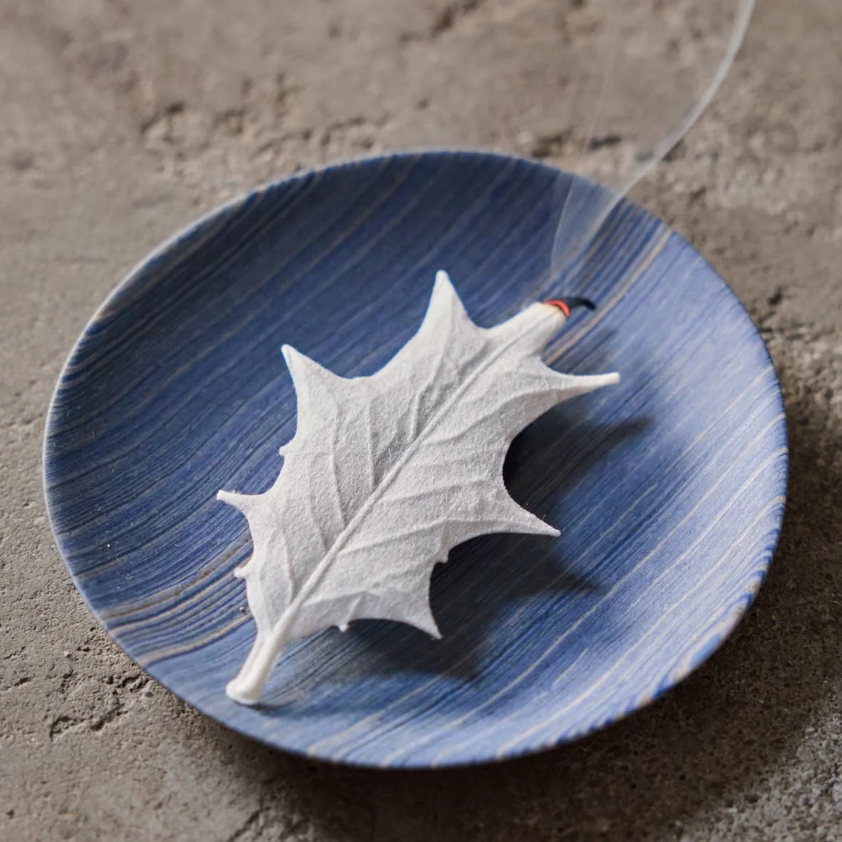 Hako leaf incense - winter scent.  