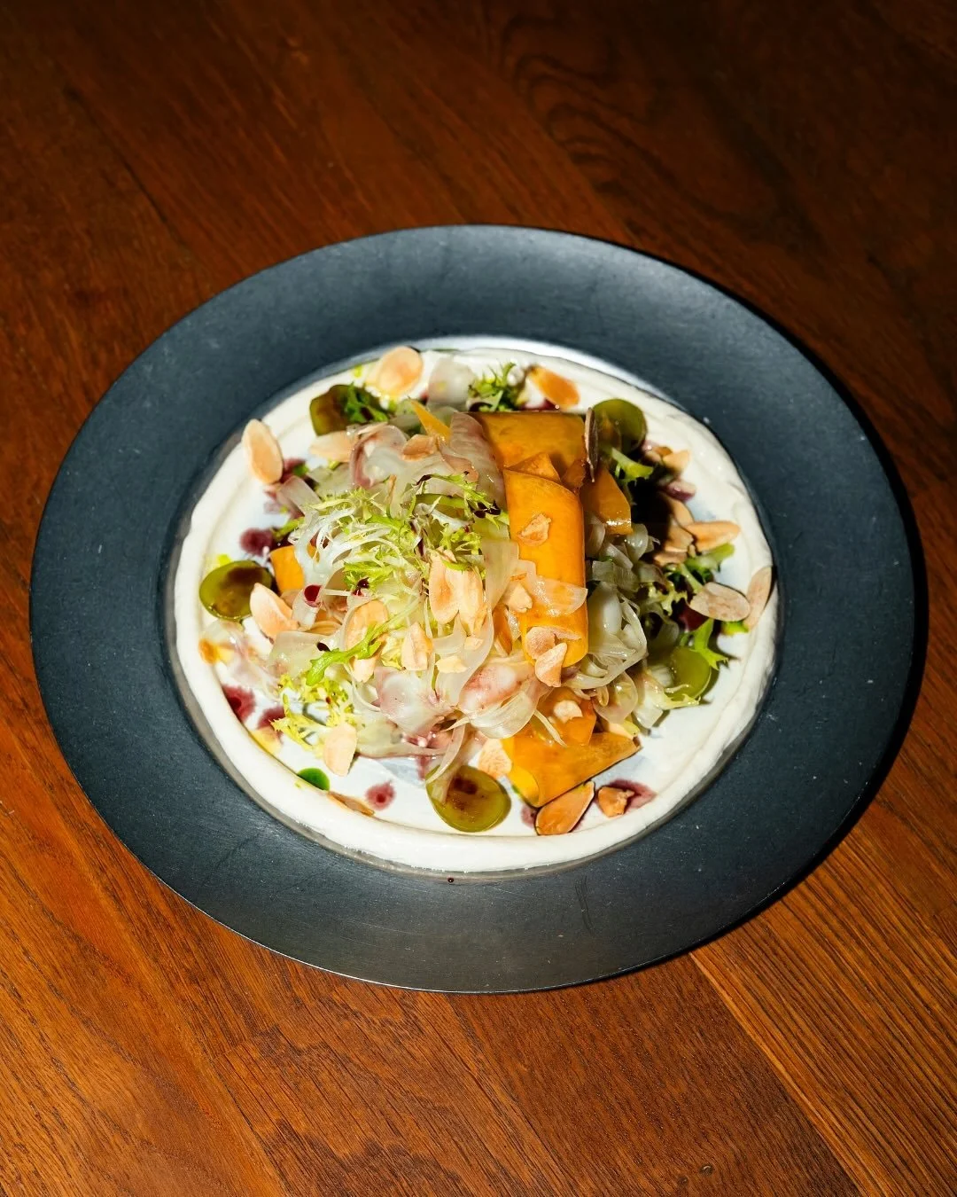 NUEVA ENSALADA

Discover new dishes for lunch on our seasonal menu &mdash; full details via the menu in bio.

📸 @hendrik.poggenpohl