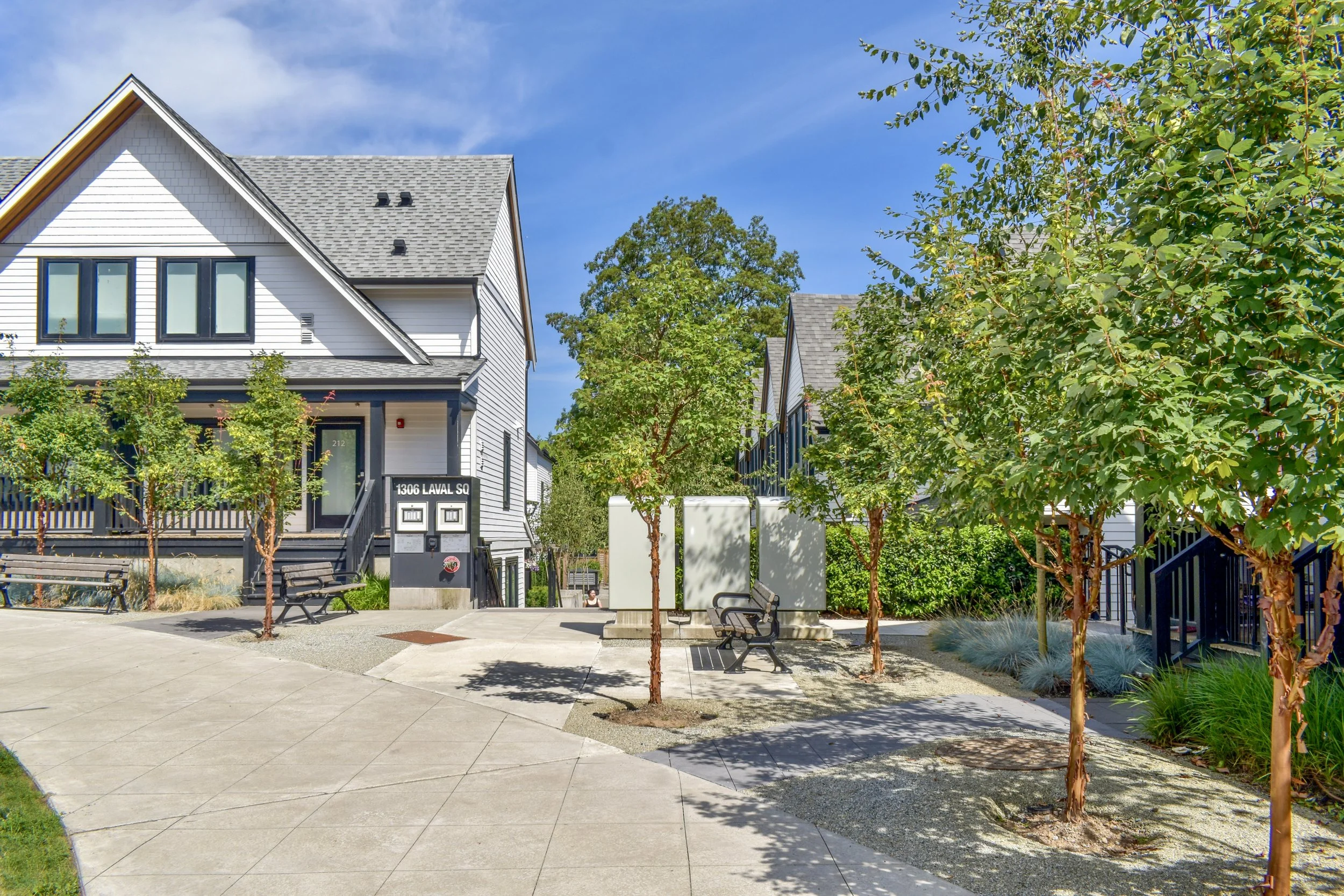 Considered Design - LavalSQ_1676.JPG