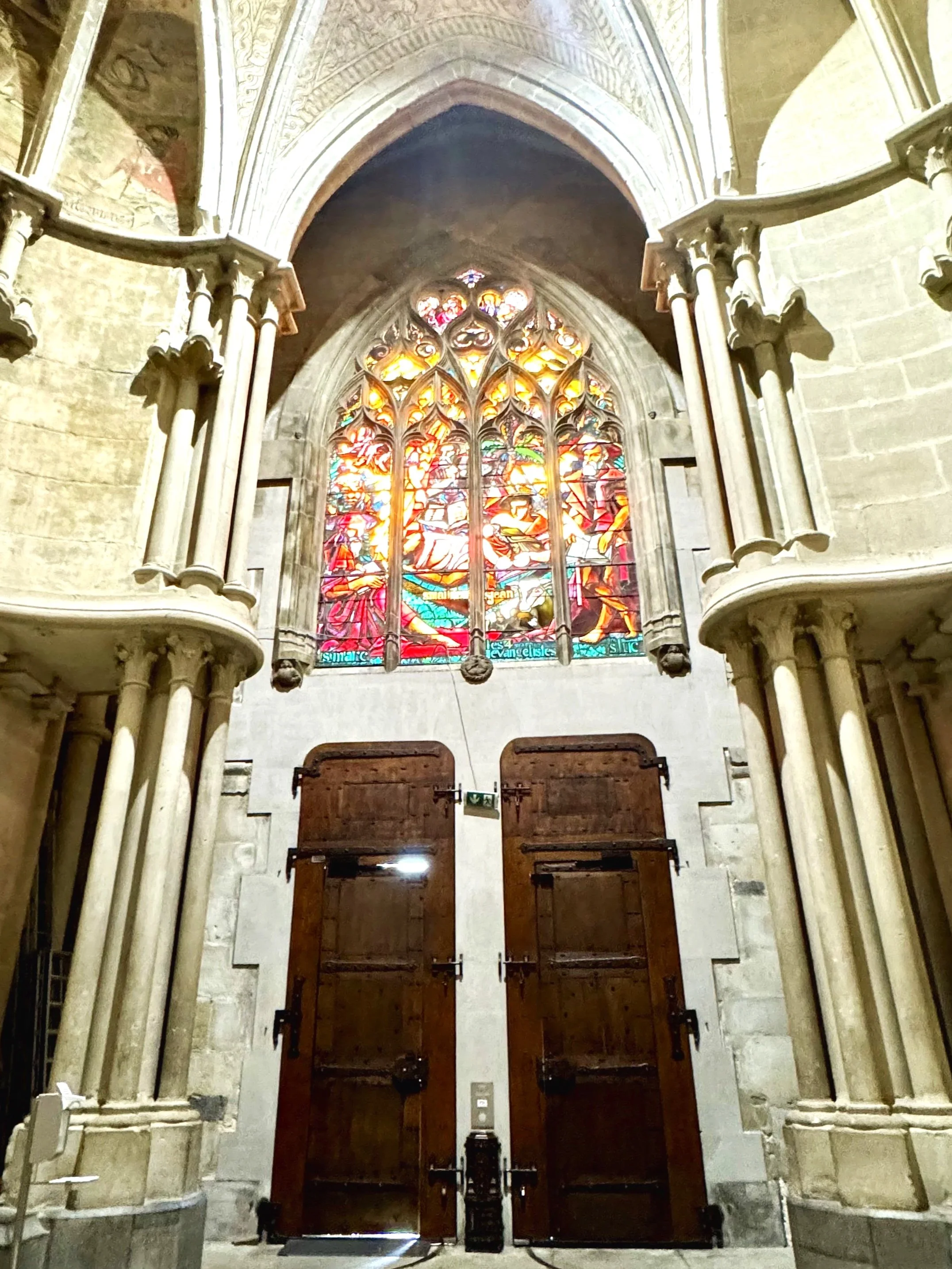 Cathedrale+entrance.jpg