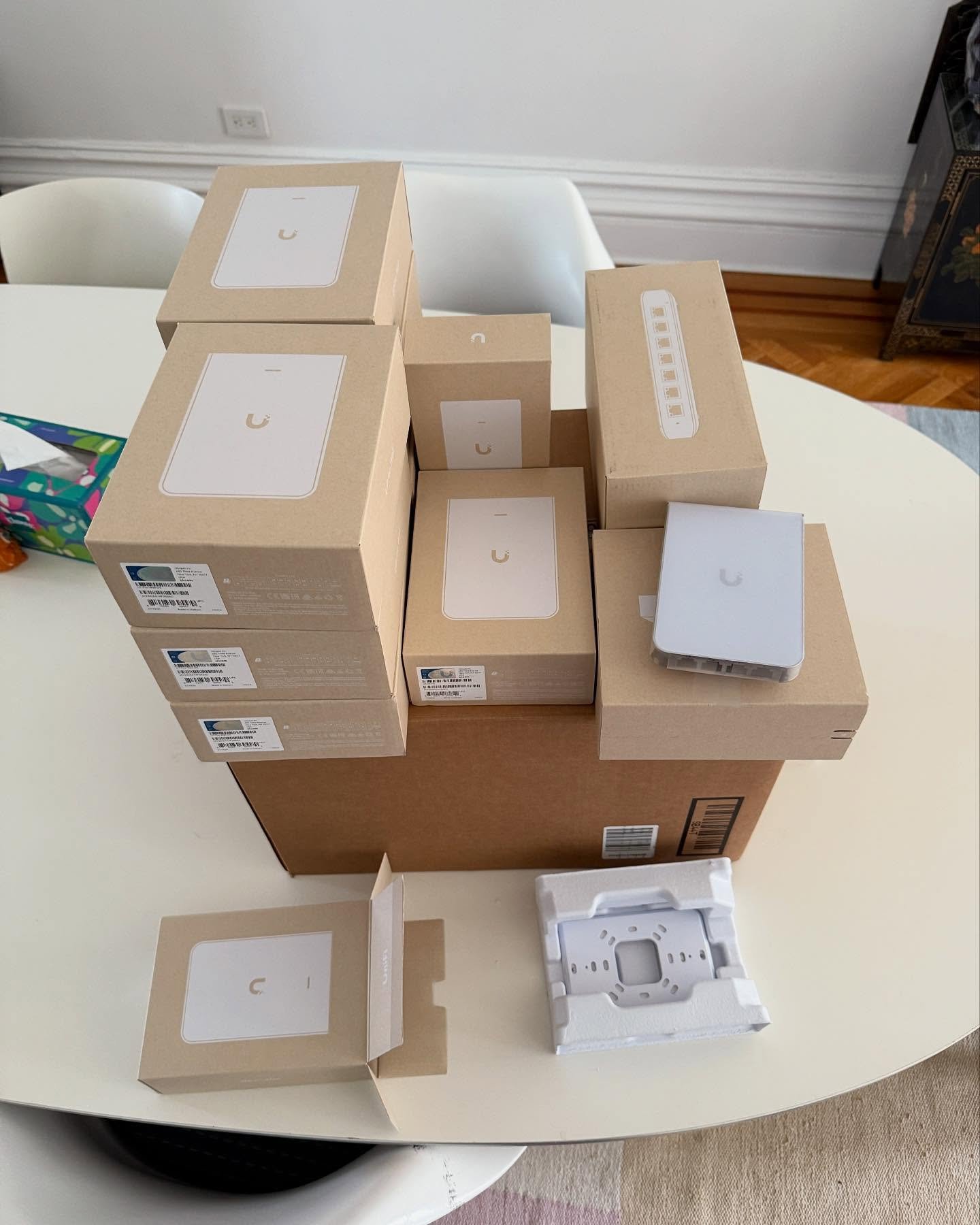 Another one π Replaced wireless network consisting of Verizon extenders, Eeros, and Orbis - three different WiFi networks into one Unified Network by @ubiquiti