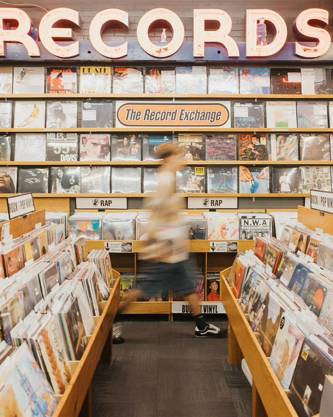 Corbin at the Record Exchange &mdash; where the vibe is always vintage cool. 🎶

#SeniorPhotos #BoisePhotographer #SeniorInspo #ClassOf2026 #RecordStoreVibes #DowntownBoise #SeniorPortraits #CoolVibesOnly #SeniorSession #UrbanPhotography