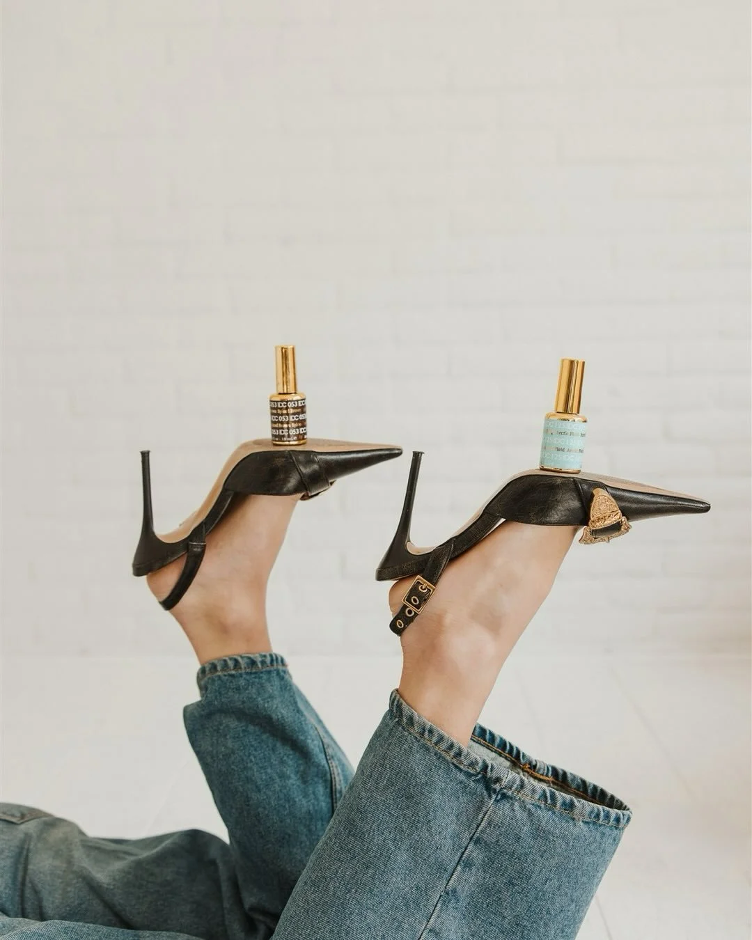 Nail tech and therapist! This mom-and-daughter duo split a one-hour brand session to refresh their websites &mdash; totally different careers, totally different vibes, and totally fabulous.

#brandphotography #personalbrandphotography #brandphotoshoo