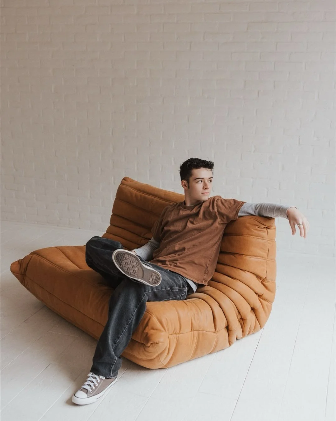 How cool is Gaven? No notes. 😎

#seniorstyle #seniorphotographer #modernsenior #portraitinspo #classof2026