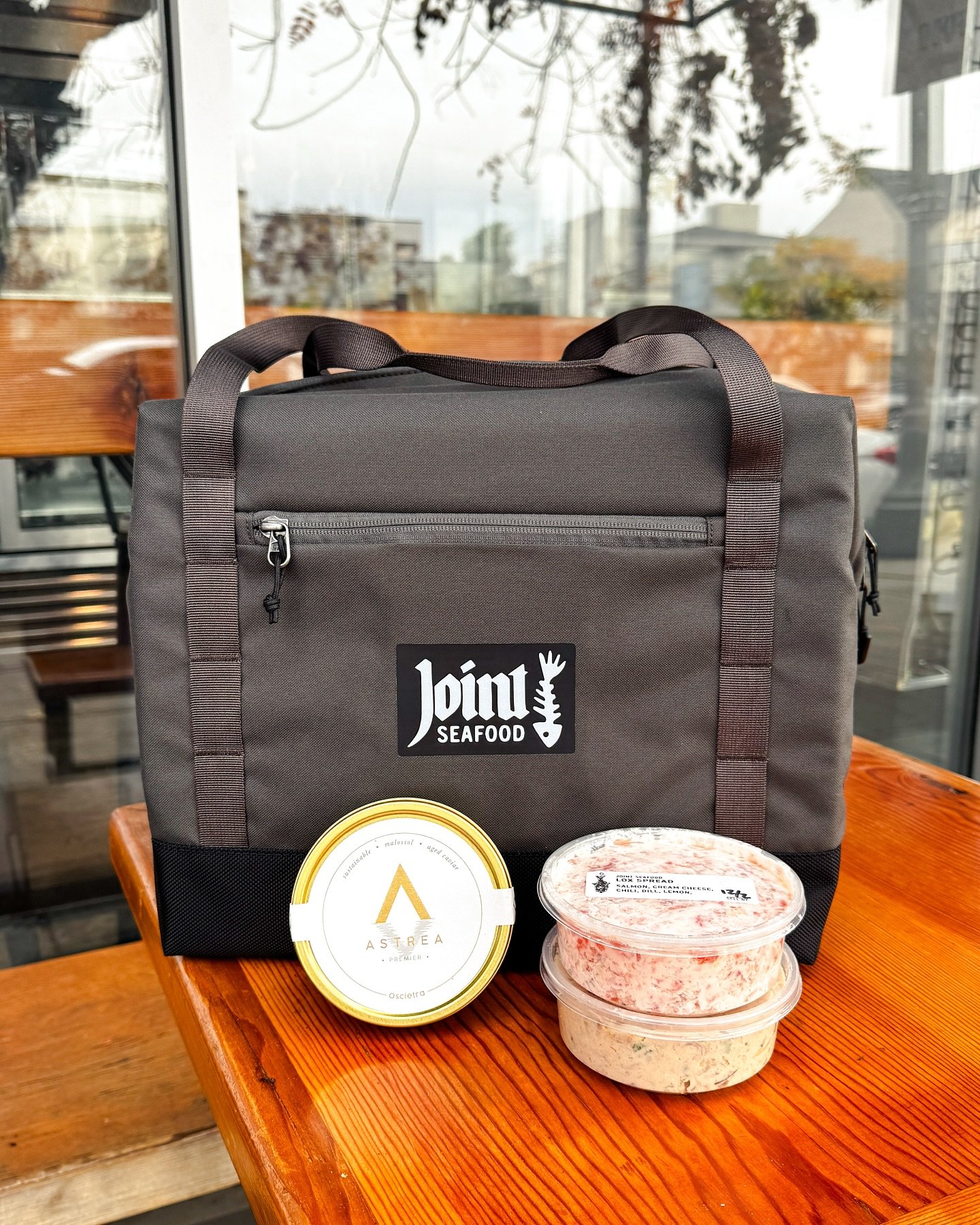 Hitting the road? Grab yourself a @jointseafood insulated bag & some snacks too!