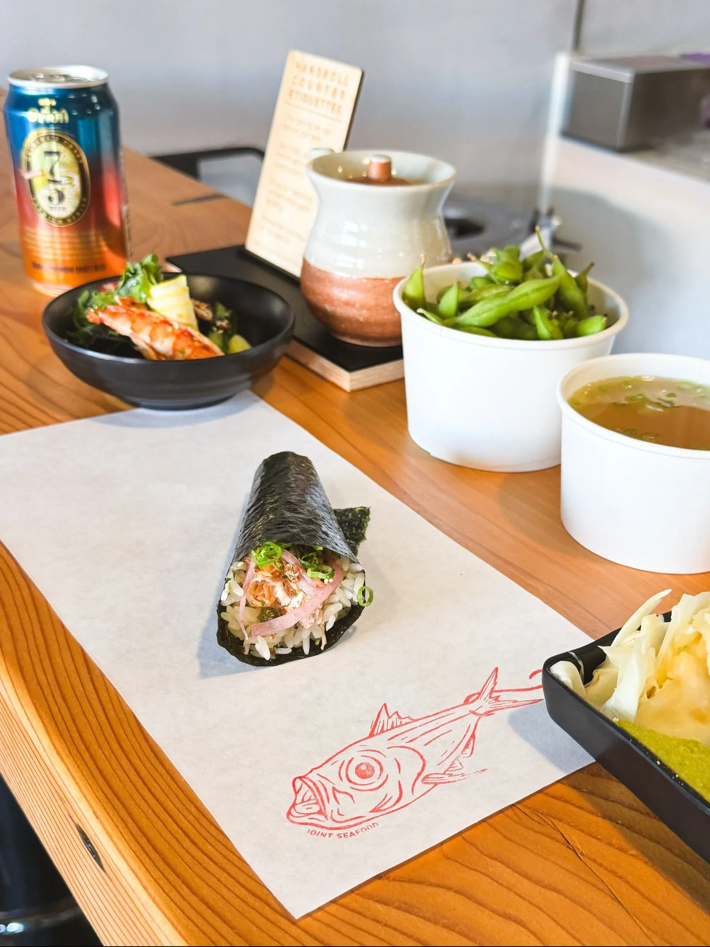 The works 🫛🥣🥗🍣🍺

#handroll #handrollsushi #temaki #sushilovers
