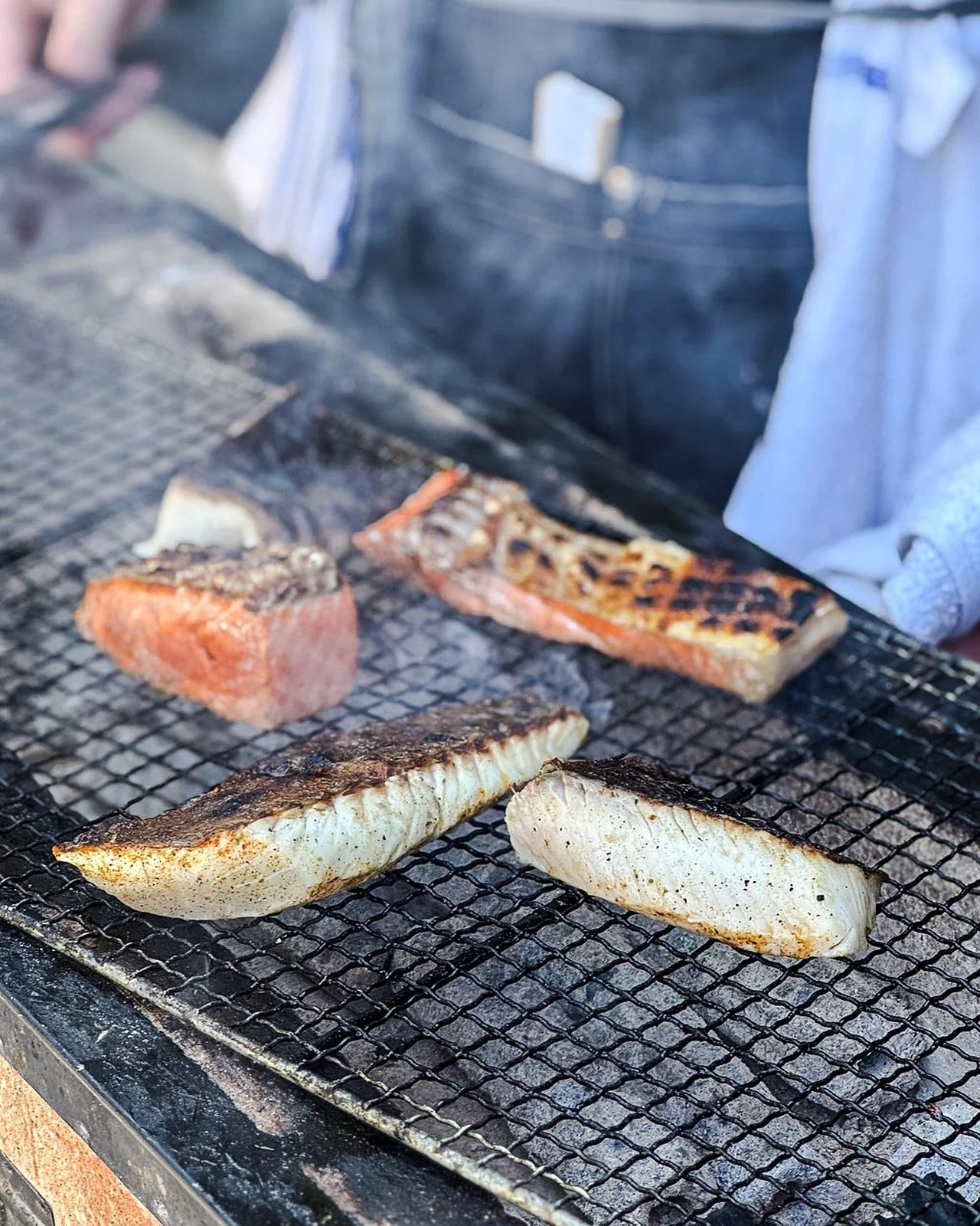 Bincho Sundays! Our COMPLIMENTARY grilling service is now available every Sunday from 12-4pm. 

Purchase your favorite seafood from our market and we&rsquo;ll grill it over Japanese Ogatan for free! Each grilled item comes served atop shredded cabbag