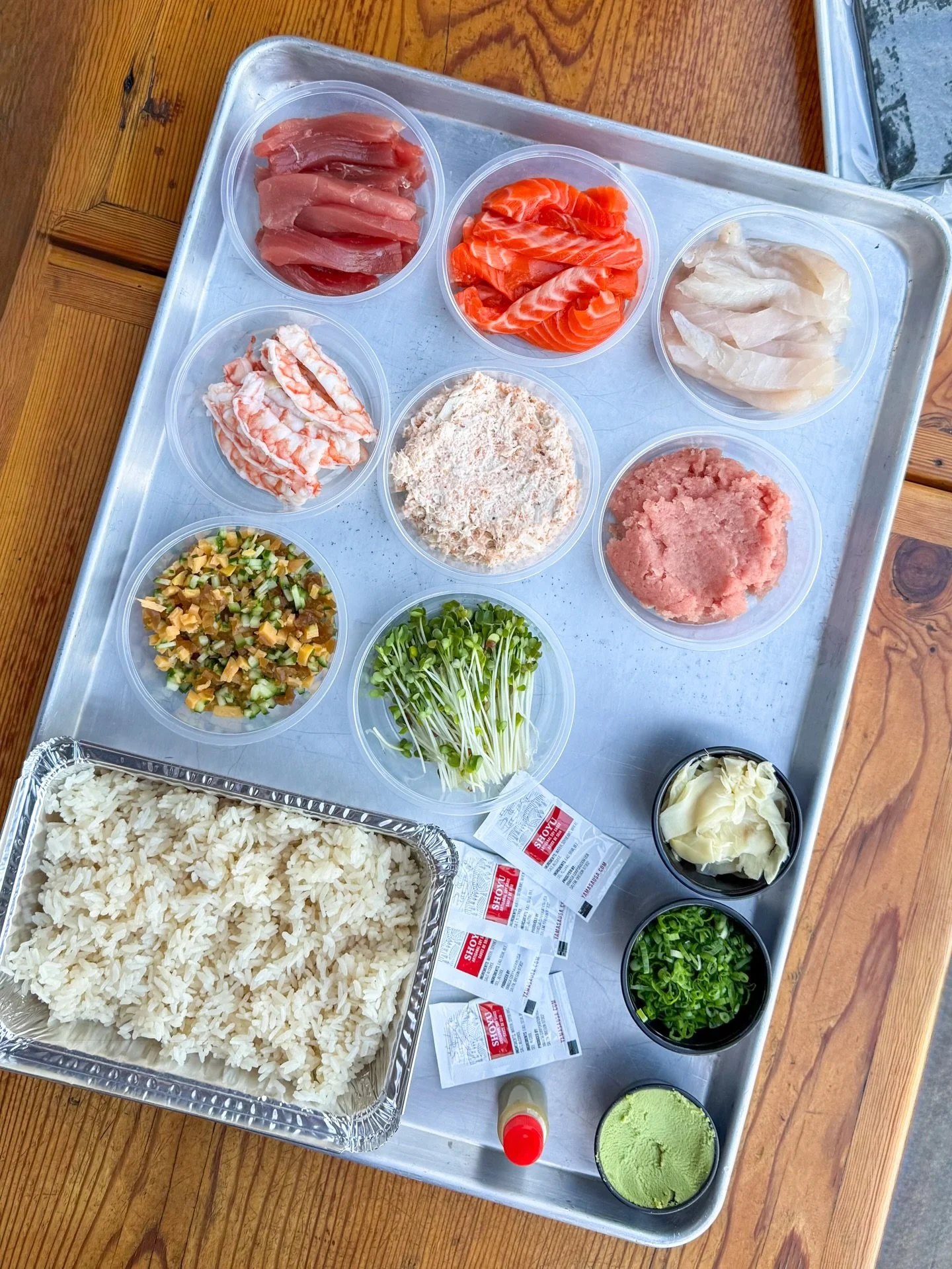 Game day snack goals right here! Score a DIY Hand Roll kit for Super Bowl Sunday 🏈

🔗 in bio to pre-order