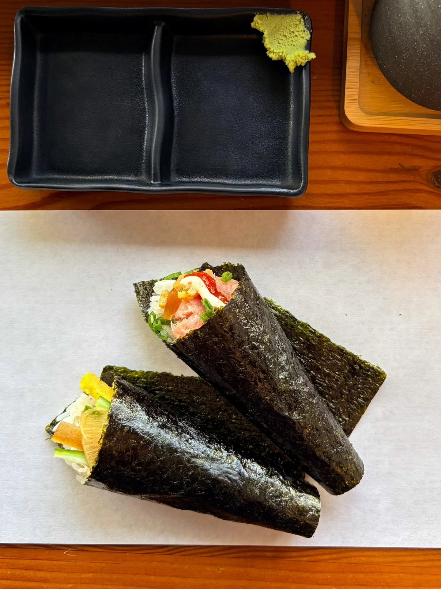 When one hand roll isn&rsquo;t enough 

#handrolls #dryagedfish #handrollbar #sushilover