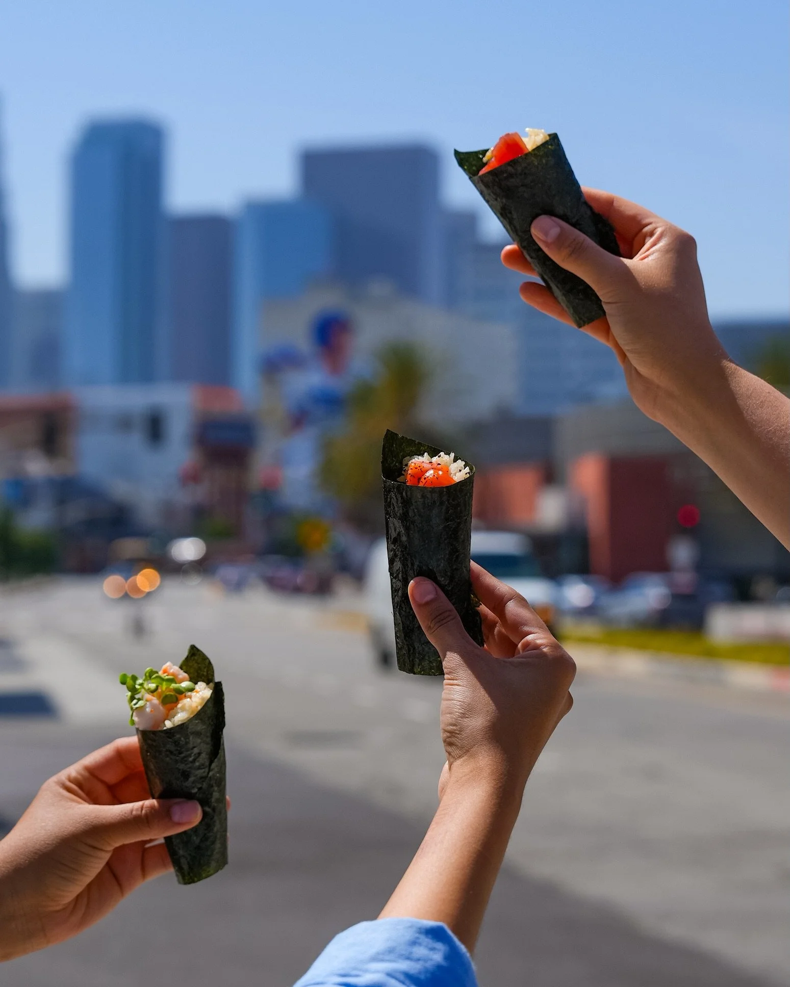 Looking for a light bite? Say hi to our OG mini set: 

- dry aged lean tuna 
- dry aged steelhead 
- prawn 

Perfect for pre-gaming before Dodgers Stadium 🧢⚾️🏟️

#dtla #artsdistrict #littletokyo #dtlafoodie #handrollbar