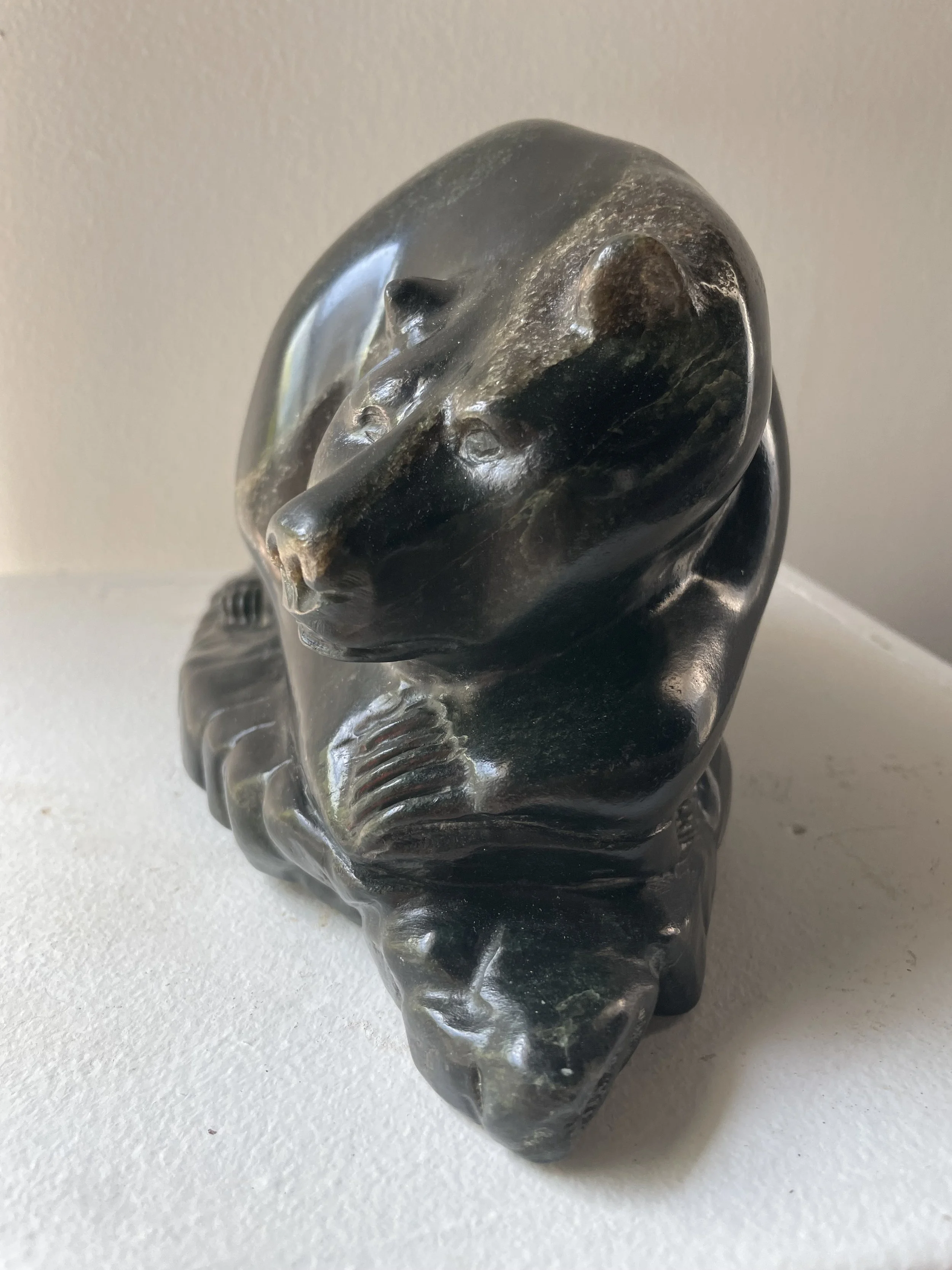Spirit of Grizz: BC Jade
Size: 10"Lx5"Wx5.5"H
