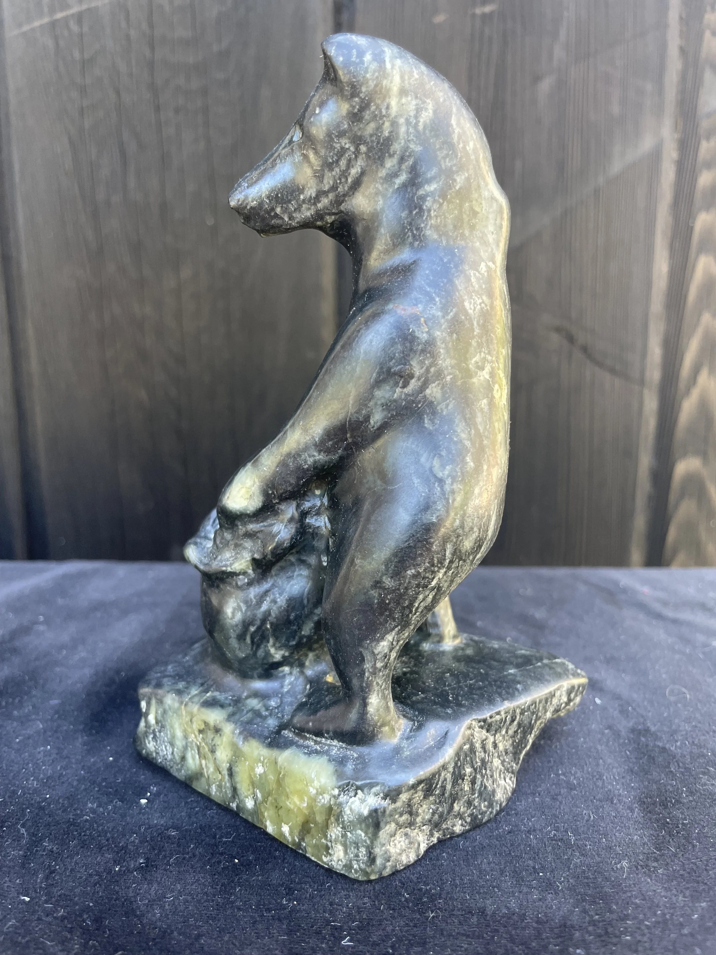 Apple picker: Soapstone
Size:4"LX2.5"WX6"H