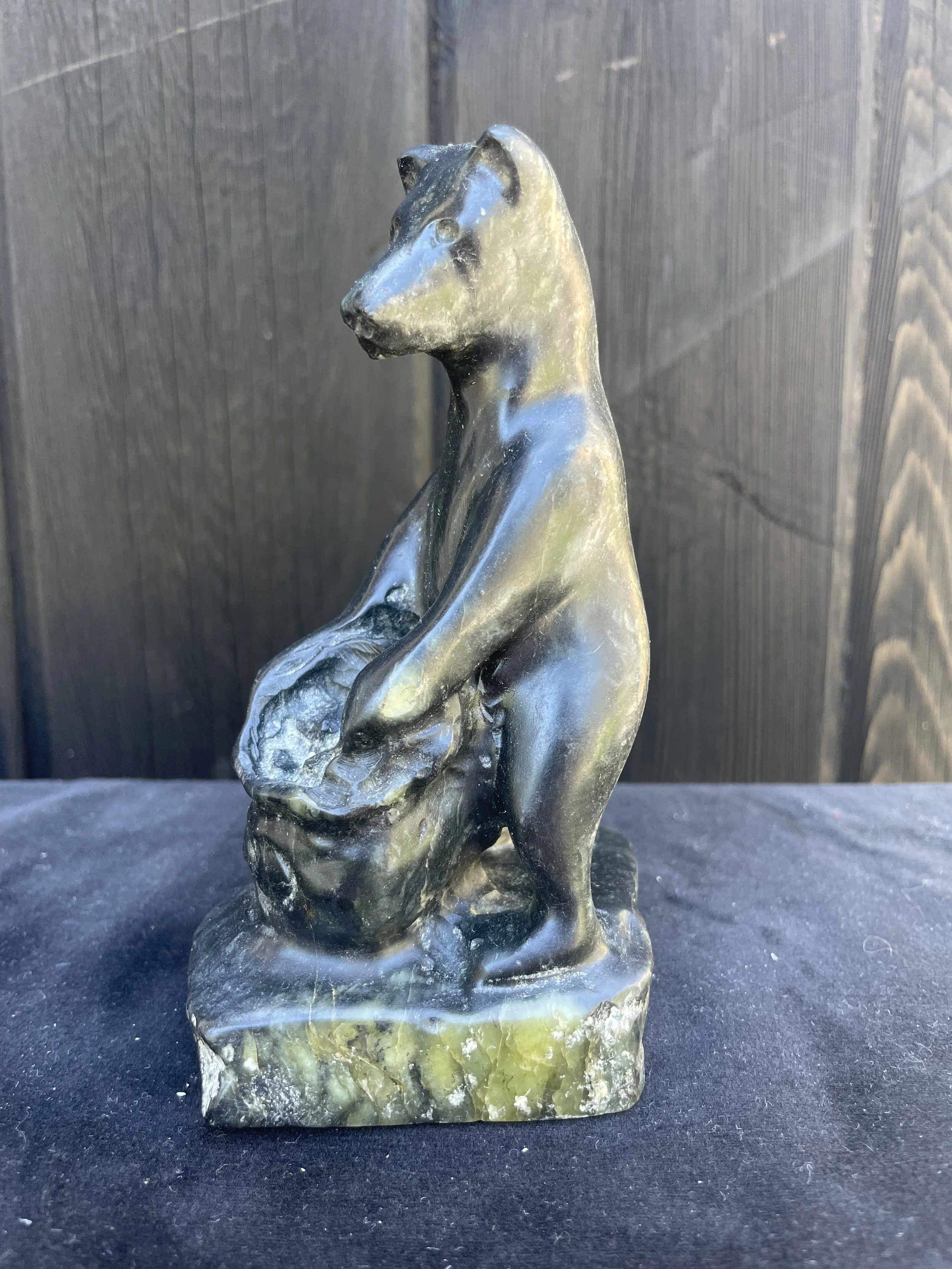 Apple picker: Soapstone
Size:4"LX2.5"WX6"H