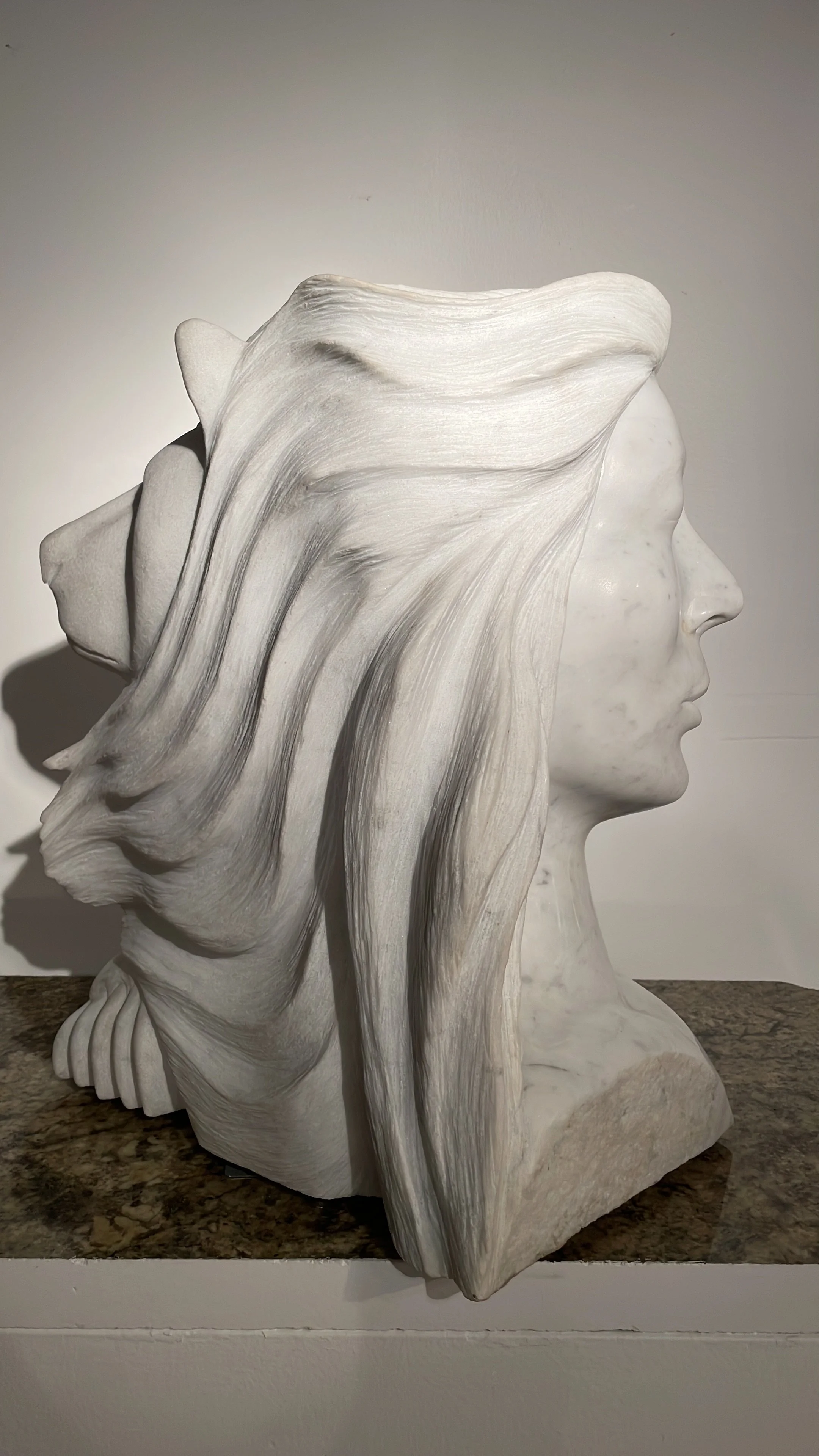 Guardians and Angels: Carrara marble
Size:12"Lx9"Wx13"H