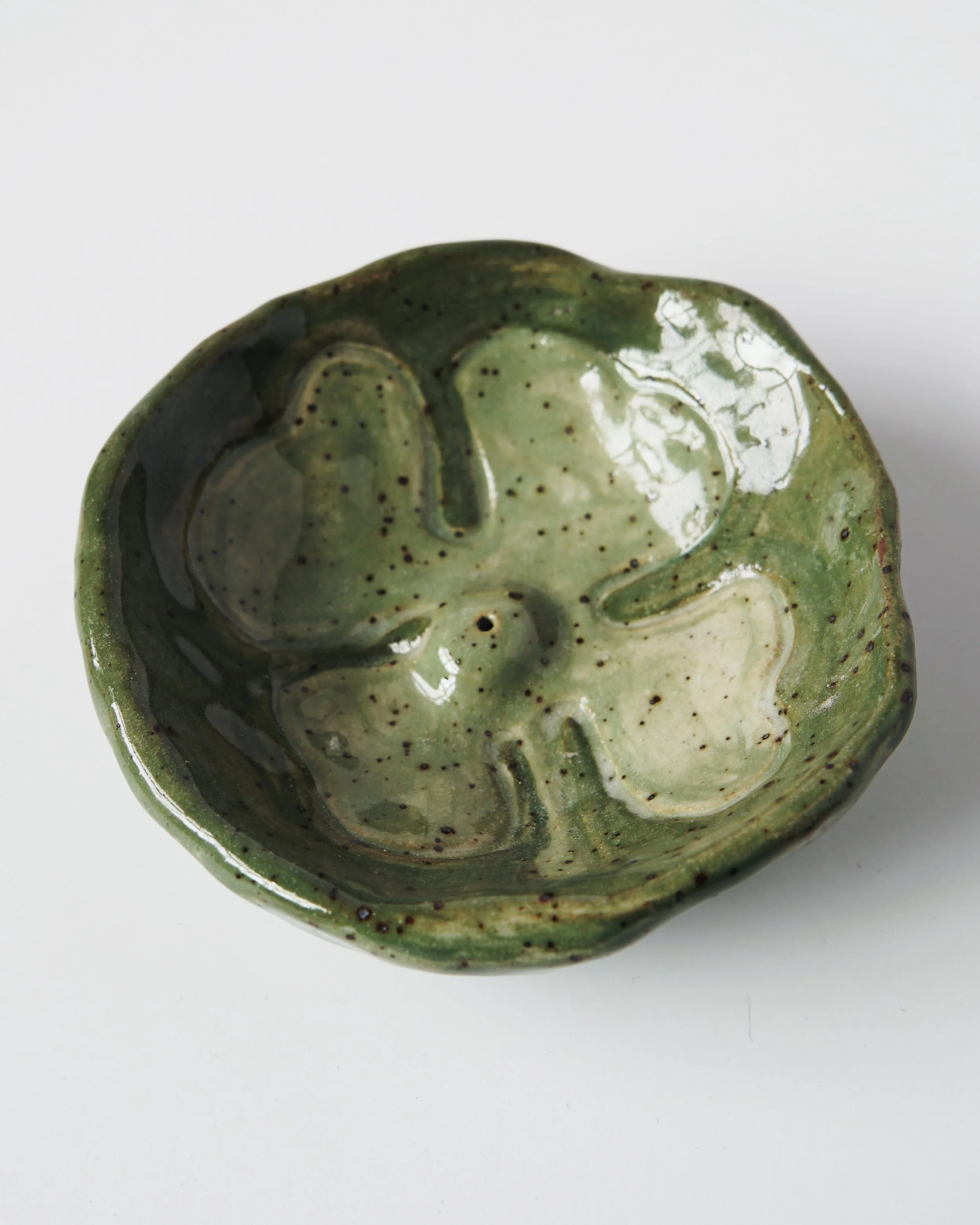 greencloverdish2.jpg