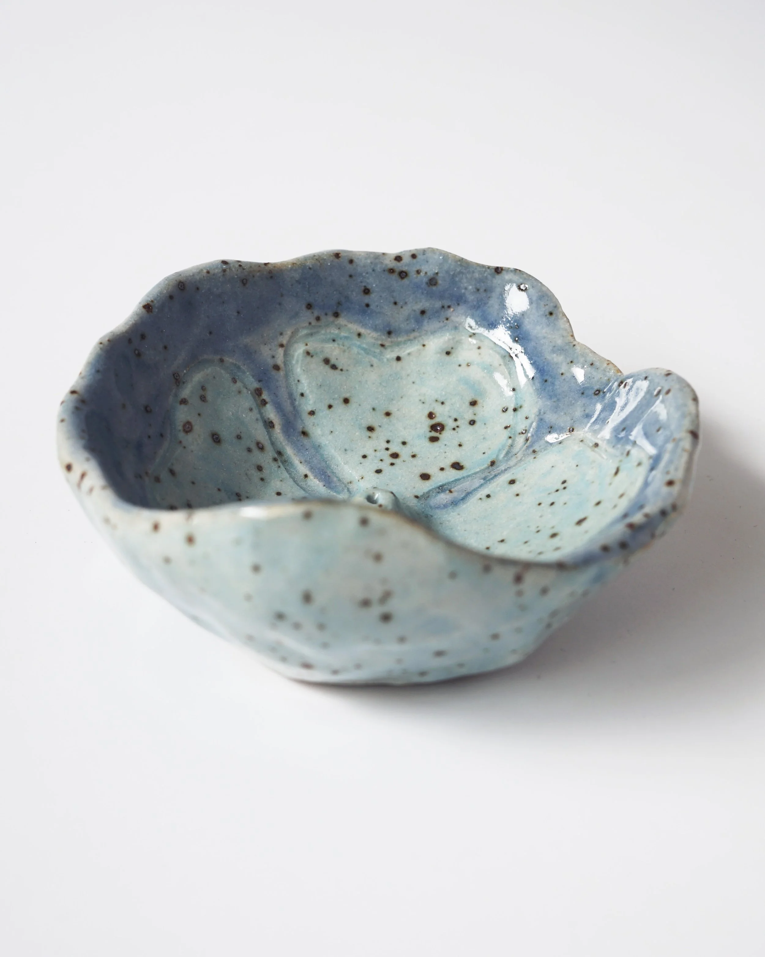 blue_clover1.jpg