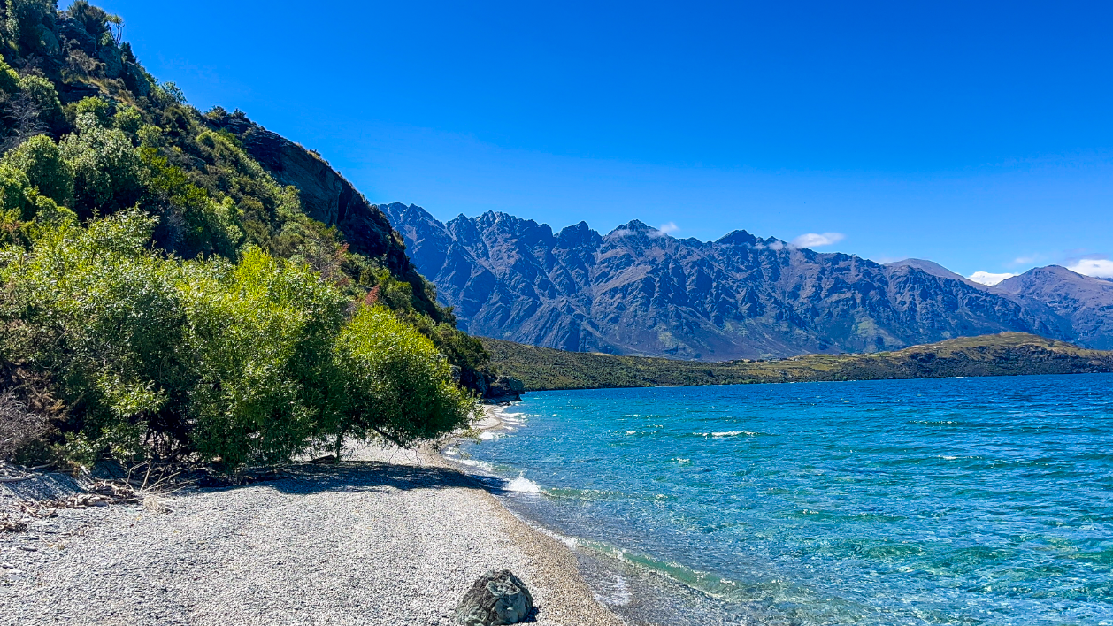 Playa con acceso secreto
