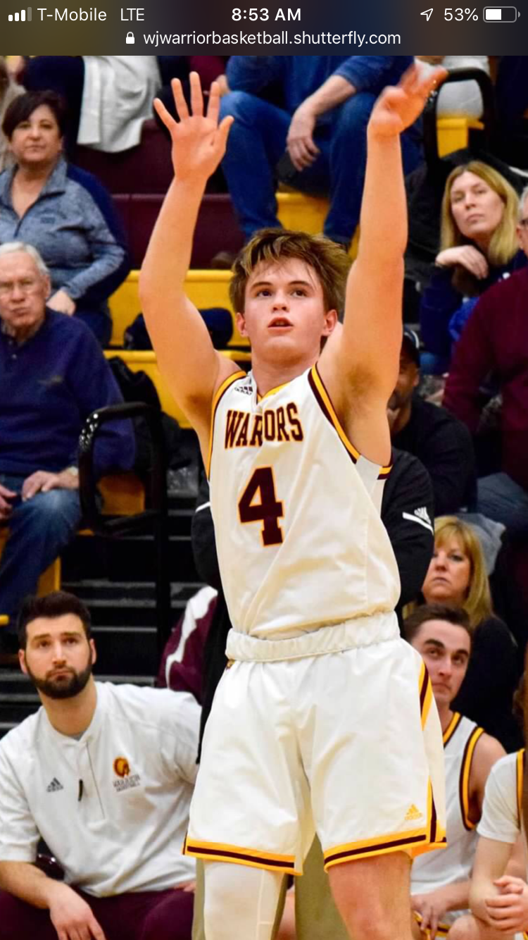 Benjamin Ligan playing basketball