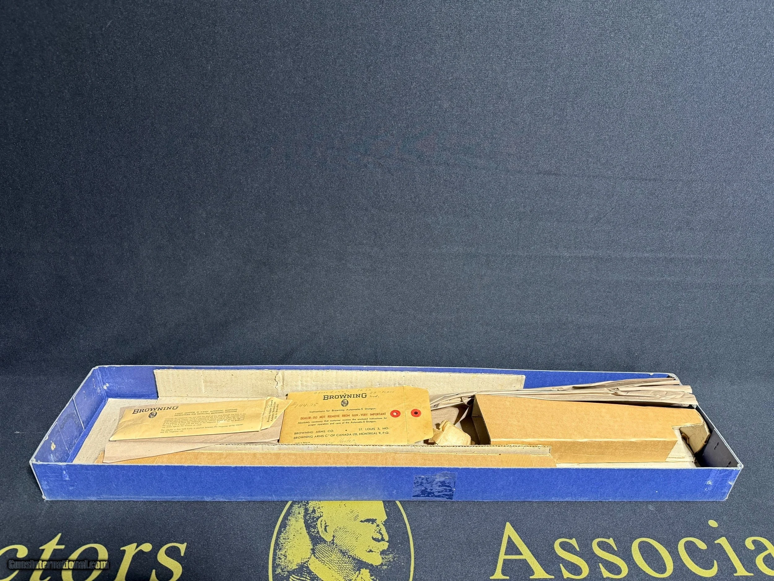 Belgium-Browning-A5-Light-Twelve-12-gauge-Blue-Box_103423010_107868_8ED95322F16EADA7.jpeg