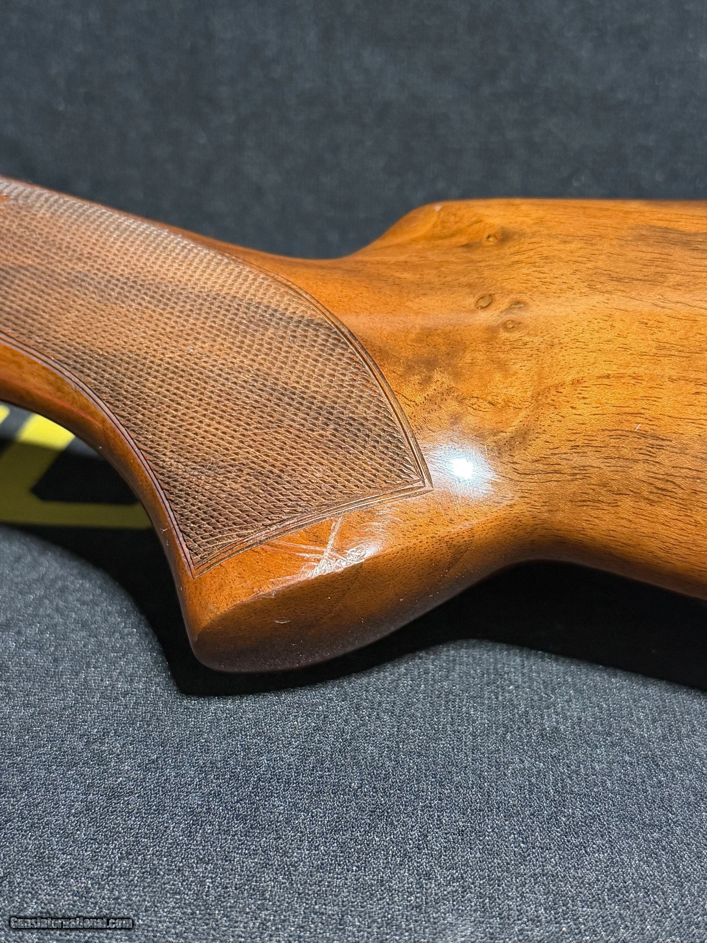 Browning-BPR-Grade-II-22-Magnum-Box_103773051_107868_27FE3CE2BE1157EE.jpeg