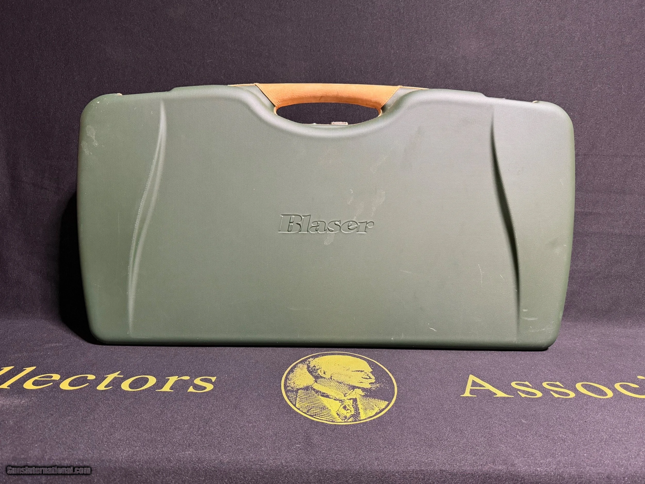 Blaser-R93-Rifle-Case_103776524_107868_A409B023177839F9.jpeg