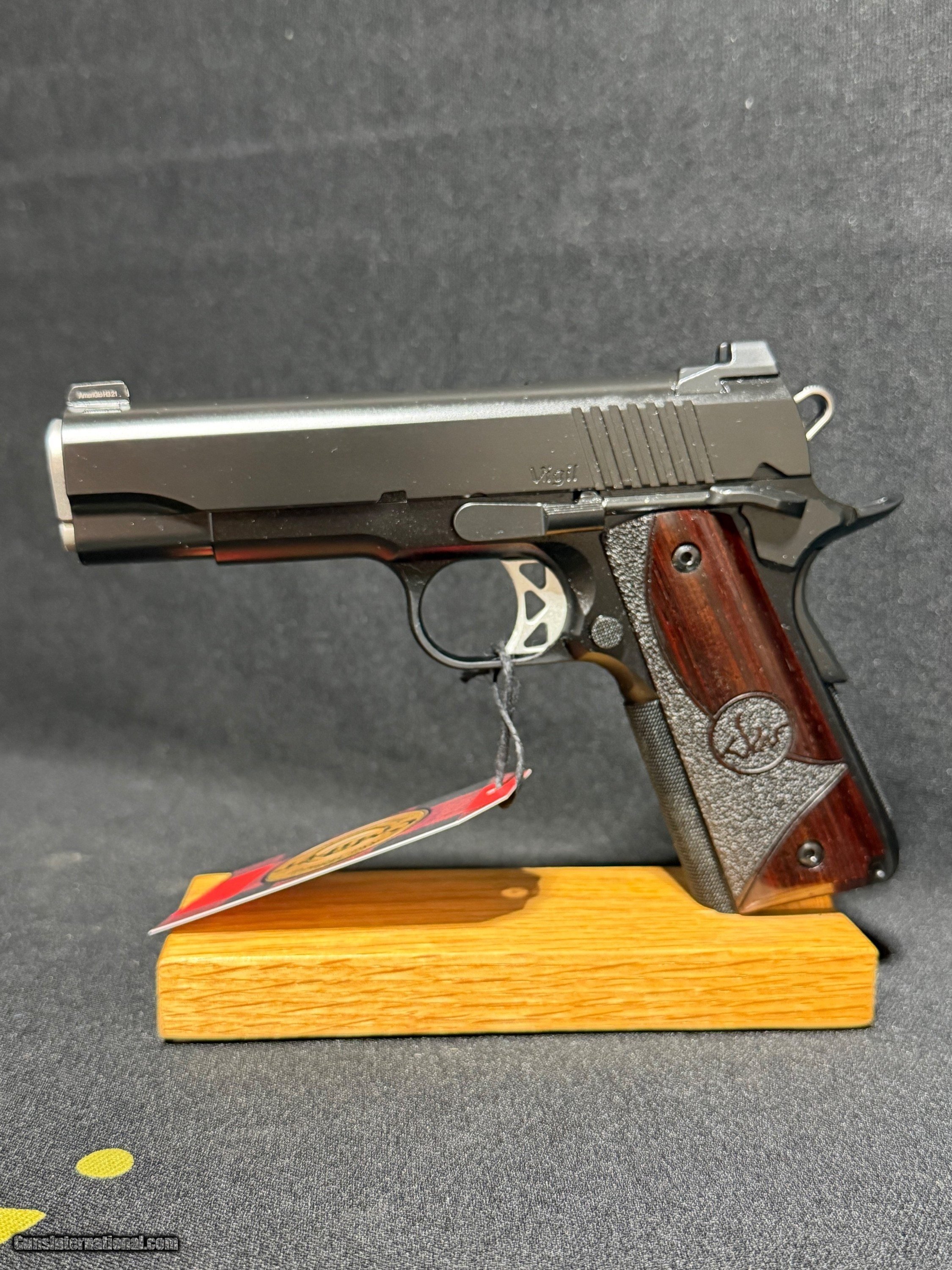 Dan-Wesson-Vigil-Commander-9mm_103808263_107868_6CC2D6CB4189DF26.jpeg