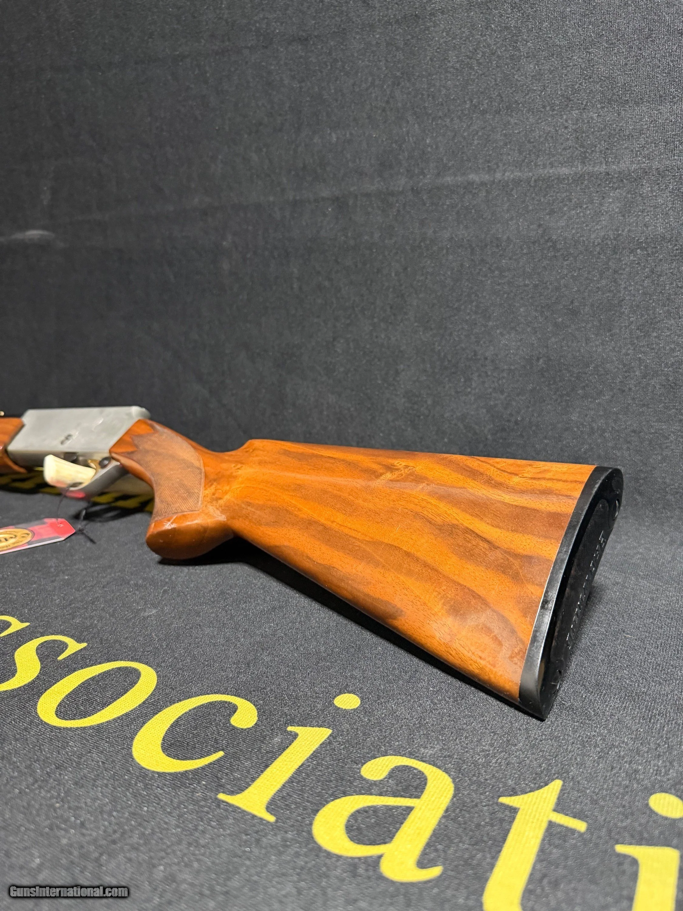 Browning-BPR-Grade-II-22-Magnum-Box_103773051_107868_8C900A168E4B44BE.jpeg