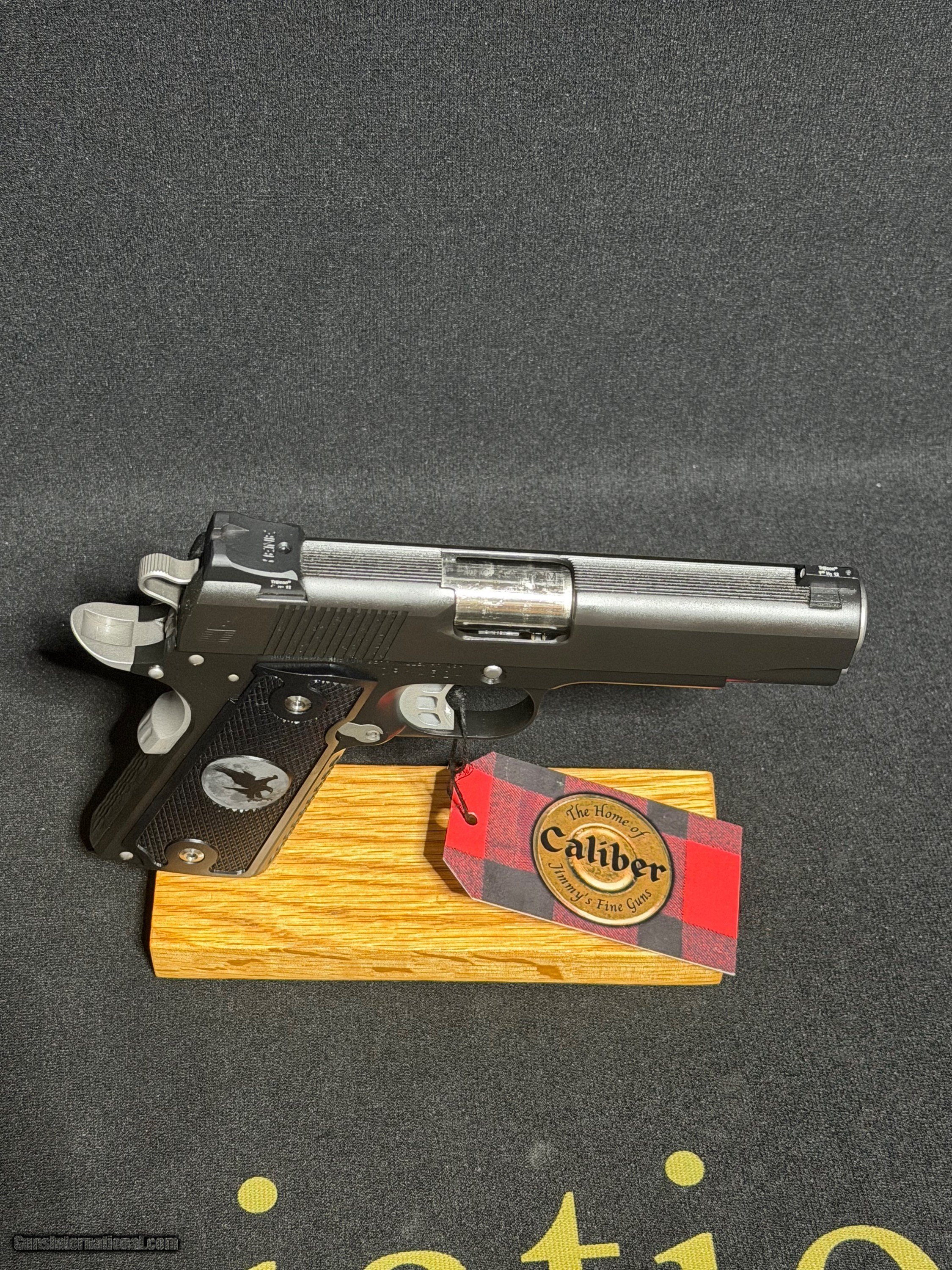 Night-Hawk-Customs-Lady-Hawk-45acp_103800577_107868_DECCFF3A3DB137E4.jpeg