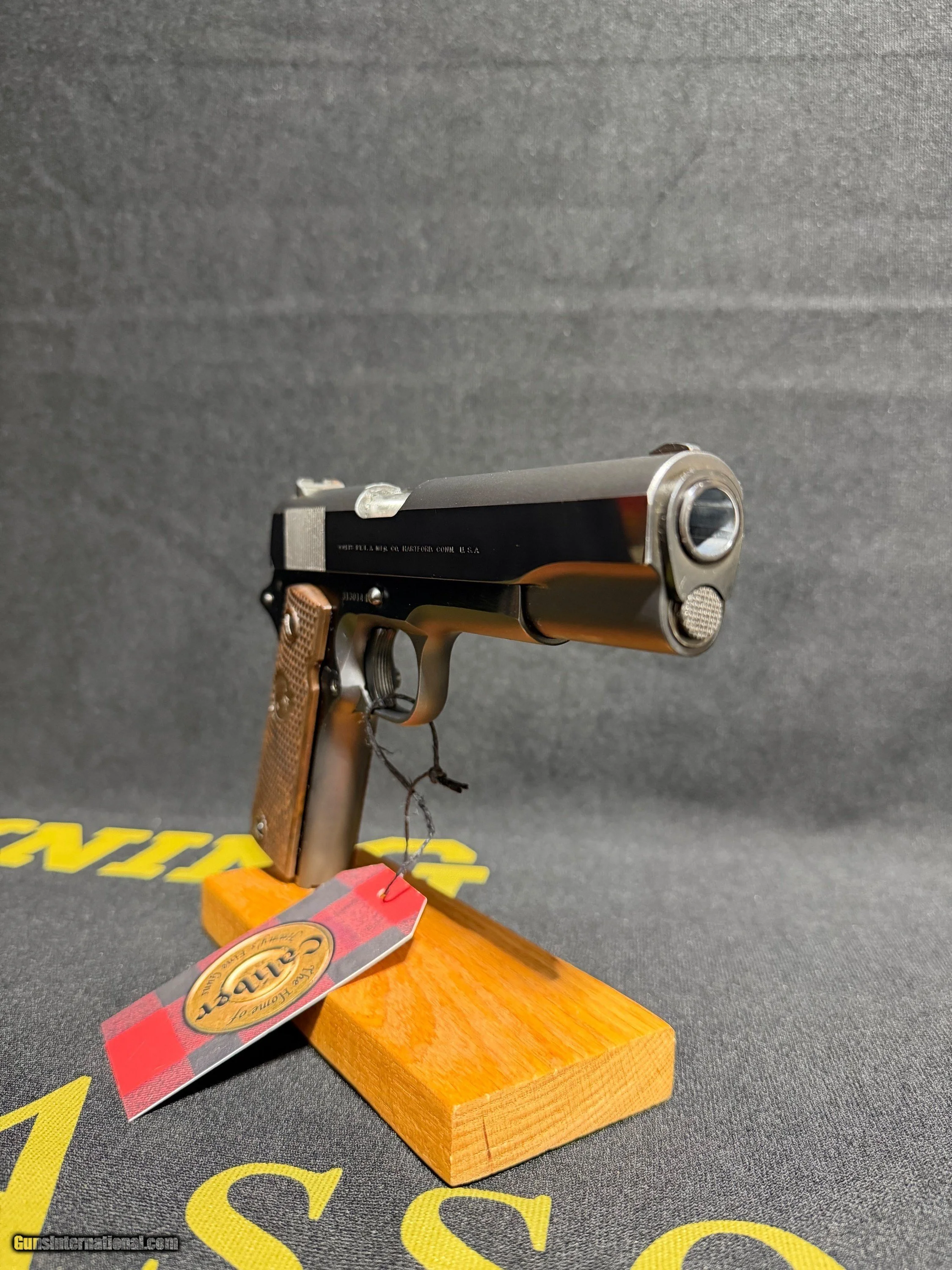 Colt-Government-1911-45-acp_103678404_107868_14A9F69C80CC2BA6.jpeg