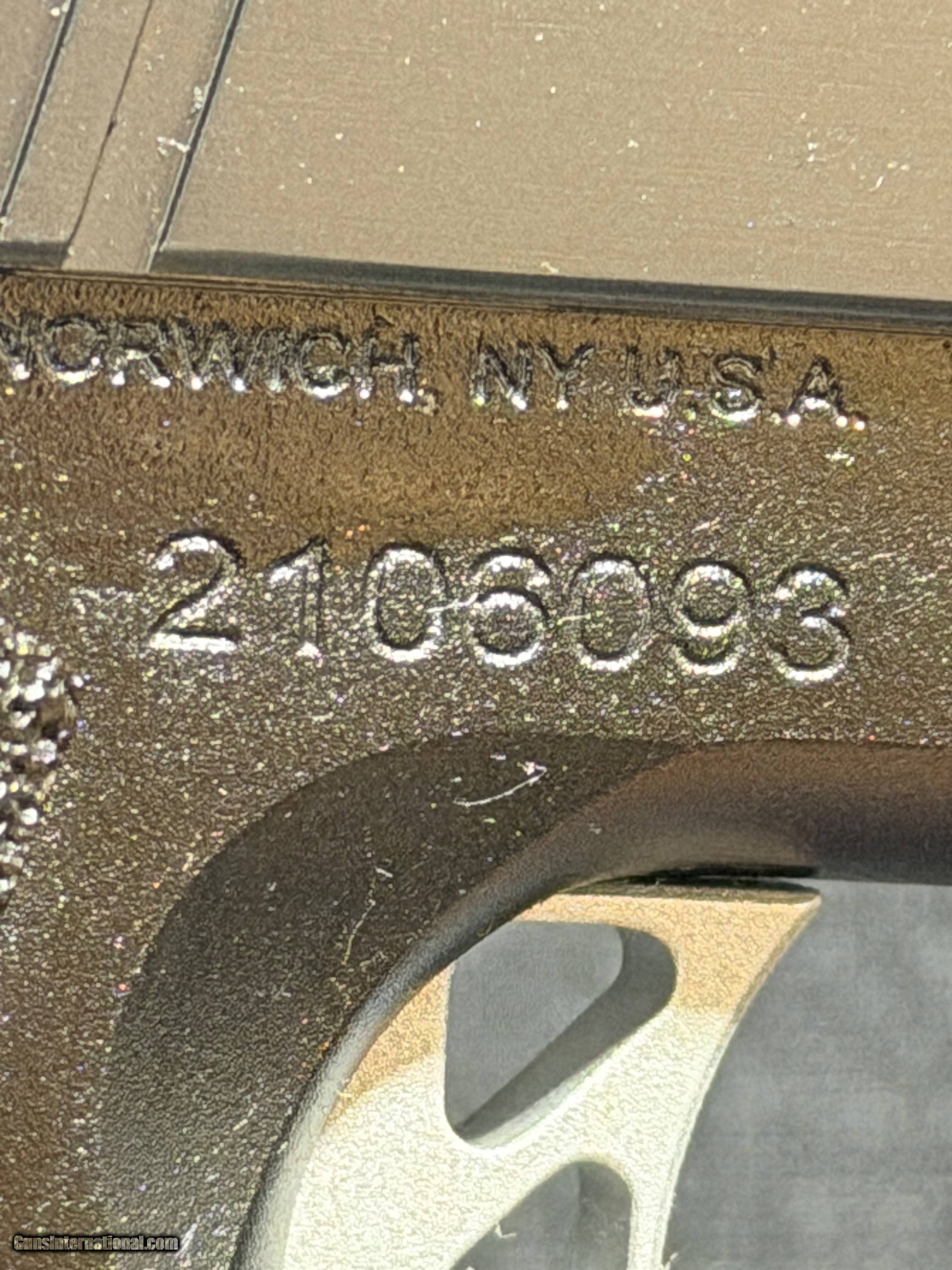 Dan-Wesson-Vigil-Commander-9mm_103808263_107868_CAE485654624E31E.jpeg