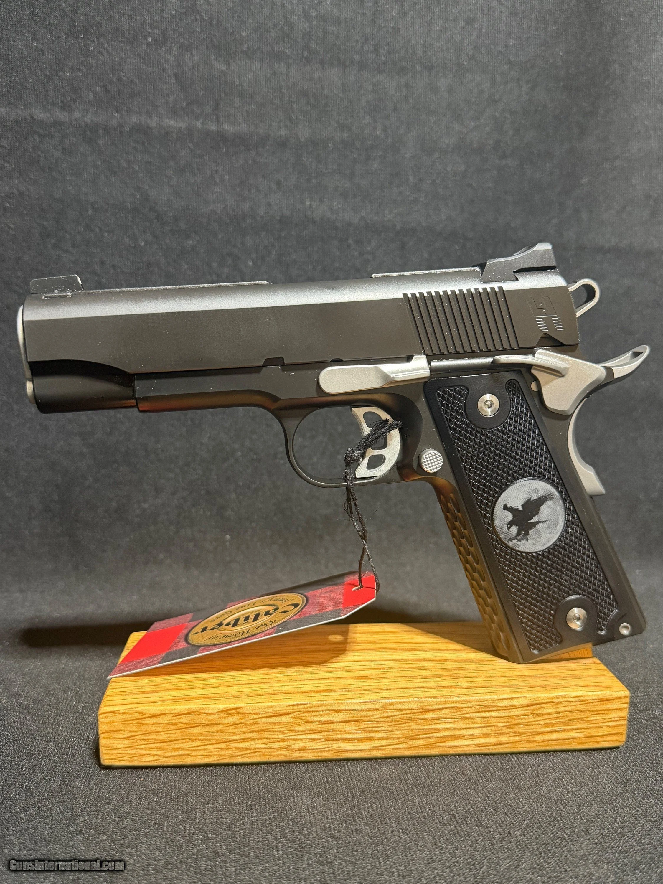Night-Hawk-Customs-Lady-Hawk-45acp_103800577_107868_1205D360300764C1.jpeg