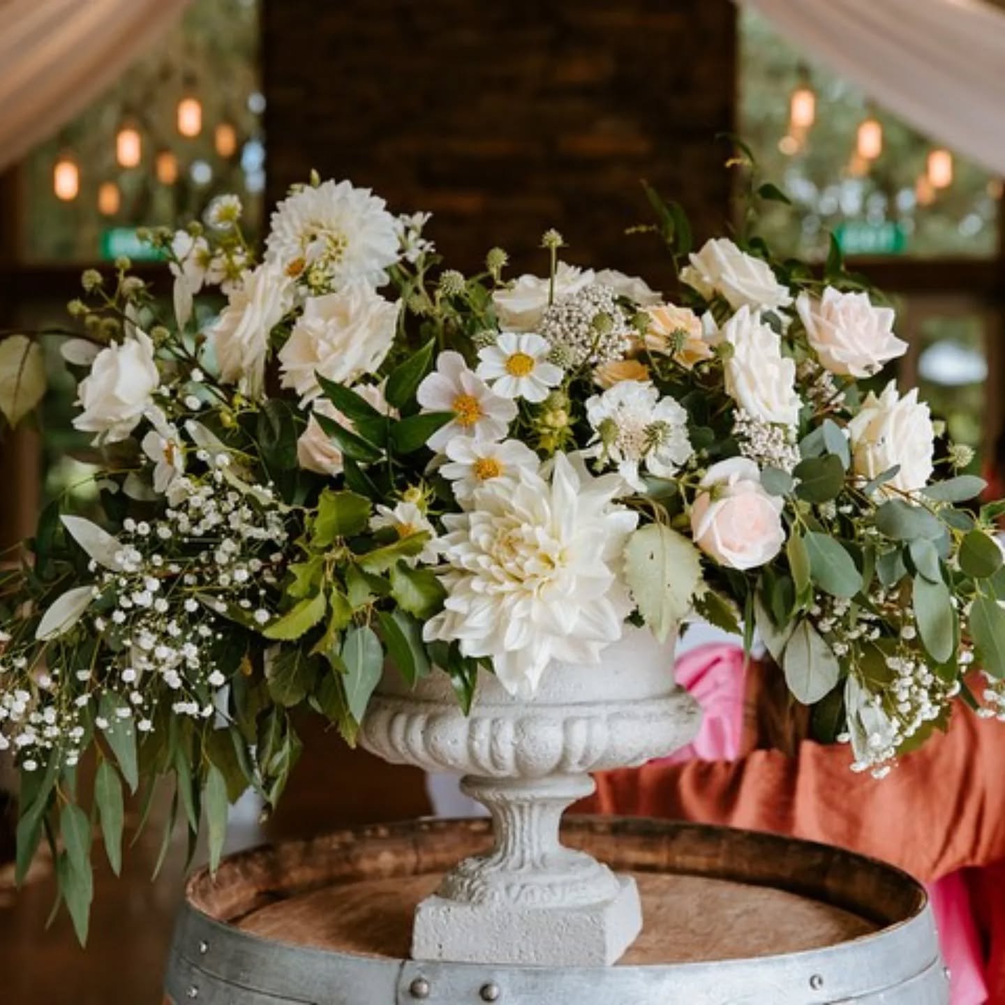 Classic floral elegance in the stone-look urns. Steady and balanced, but light enough to transport easily. Elevate your flora 🌸