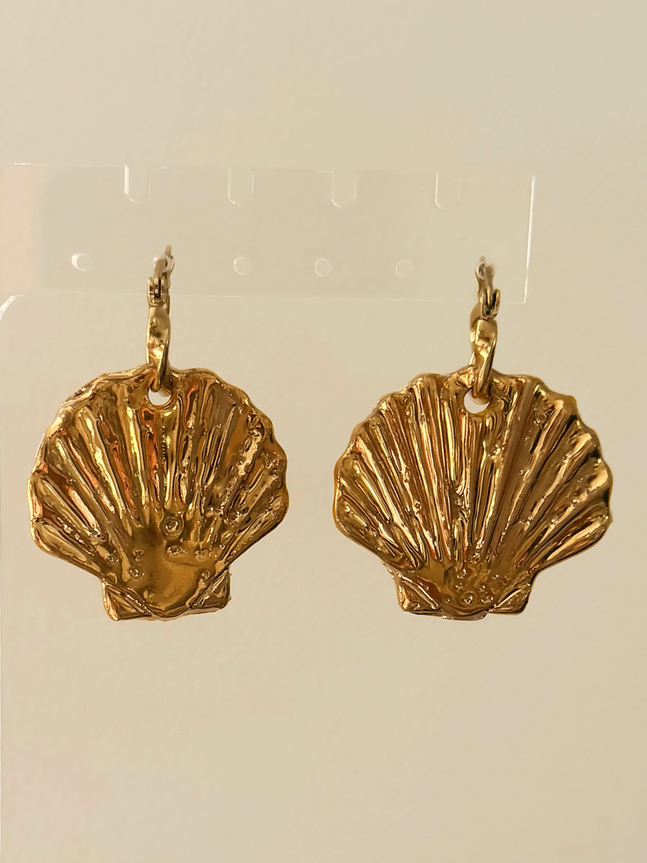 maris-earring-handmade-emilou-ceramics.jpeg