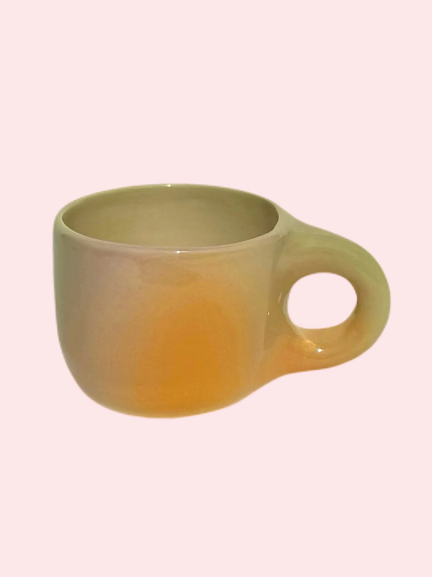 Fruit Tingle mug sold! Soo cute I need to make more 🫢

#ceramics #clay #pottery #wheelthrown #art #handmade #potteryart  #handmadeceramics #airbrush