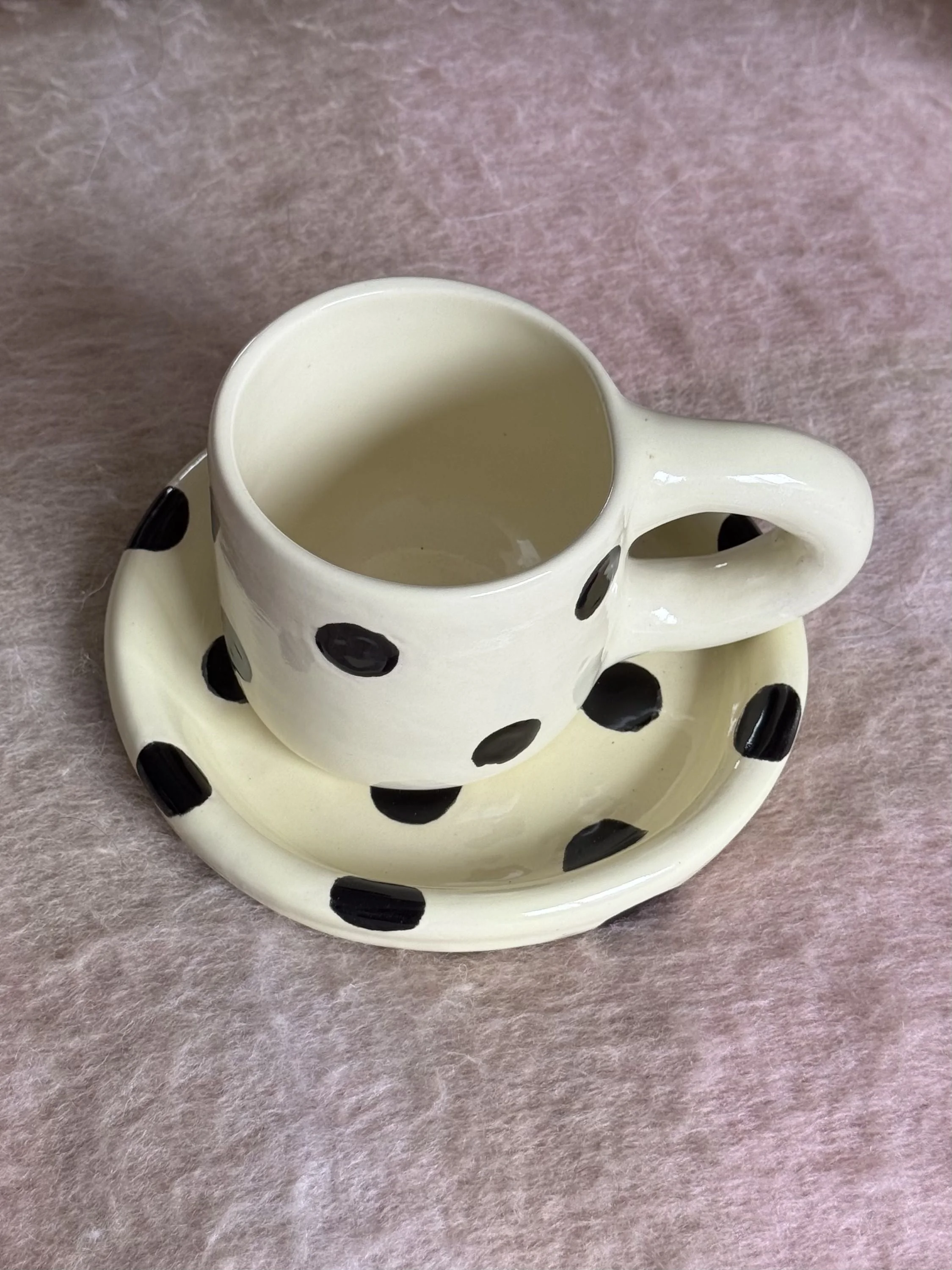 Yellow and Black Polka-Dot Mug (Small)