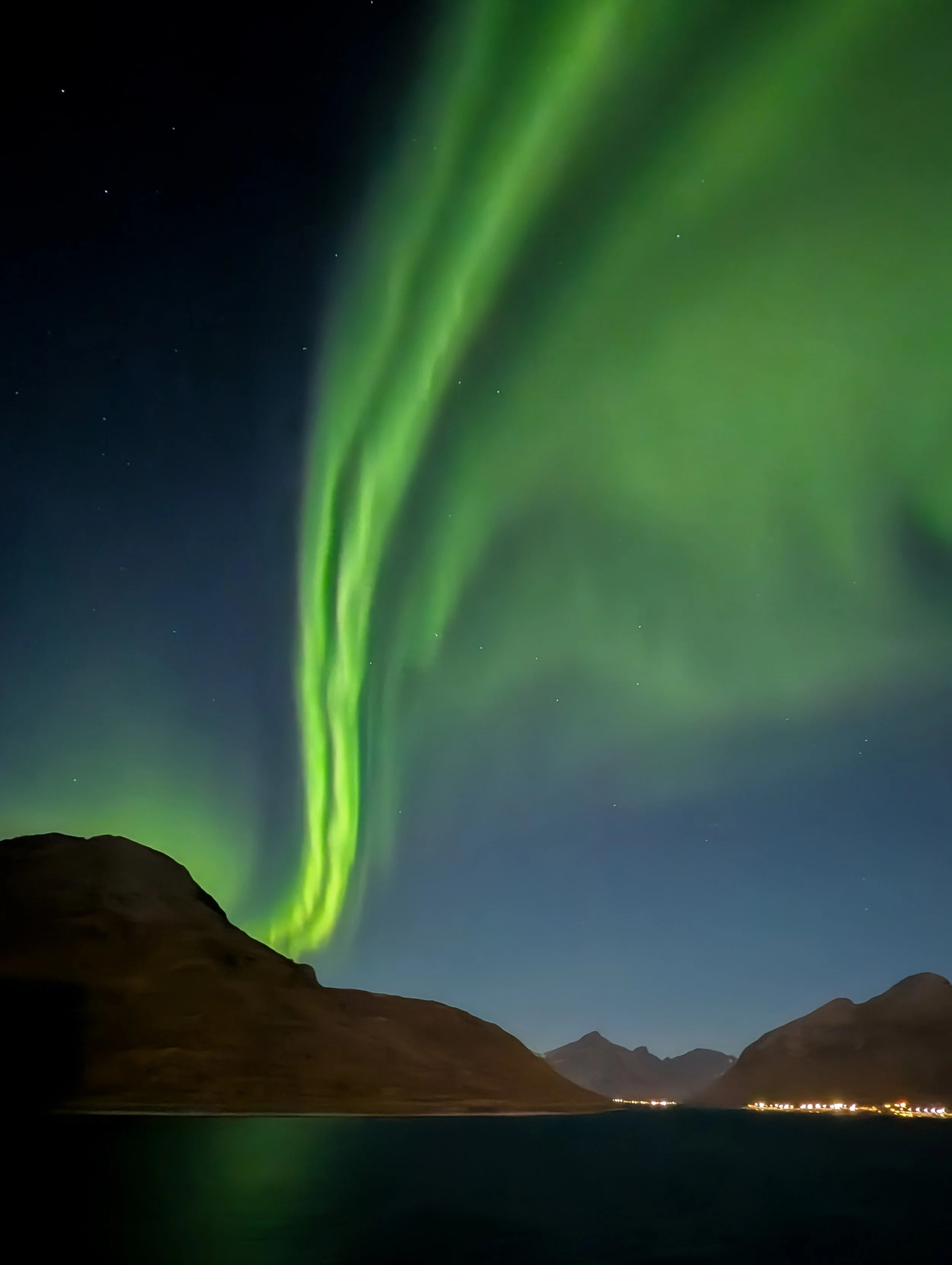 PXL_20251004_192324157.NIGHT.RAW-01.jpg