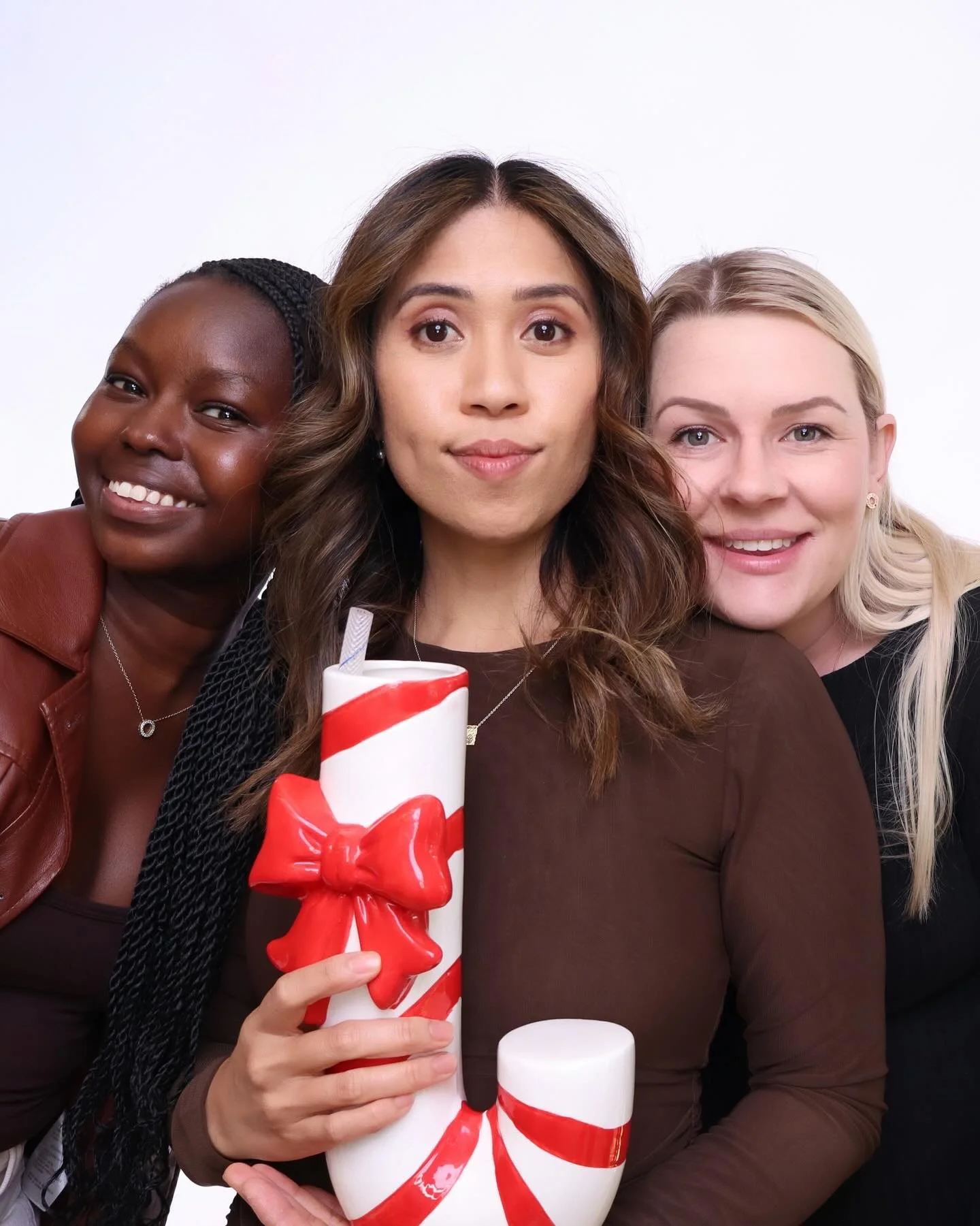 Tis the season for good events and good company! We loved celebrating with Zone 1/2 Recovery ❤️

📸 Studio Booth Adelaide 

#studioboothadelaide #photobooth #adelaide