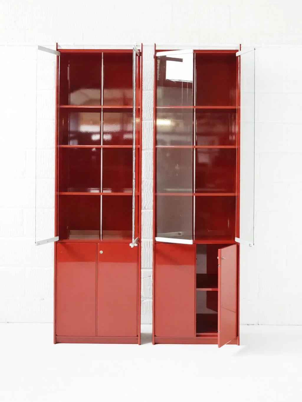 Kazuhide Takahama Cabinets in Chinese Red for B&amp;B Italia
