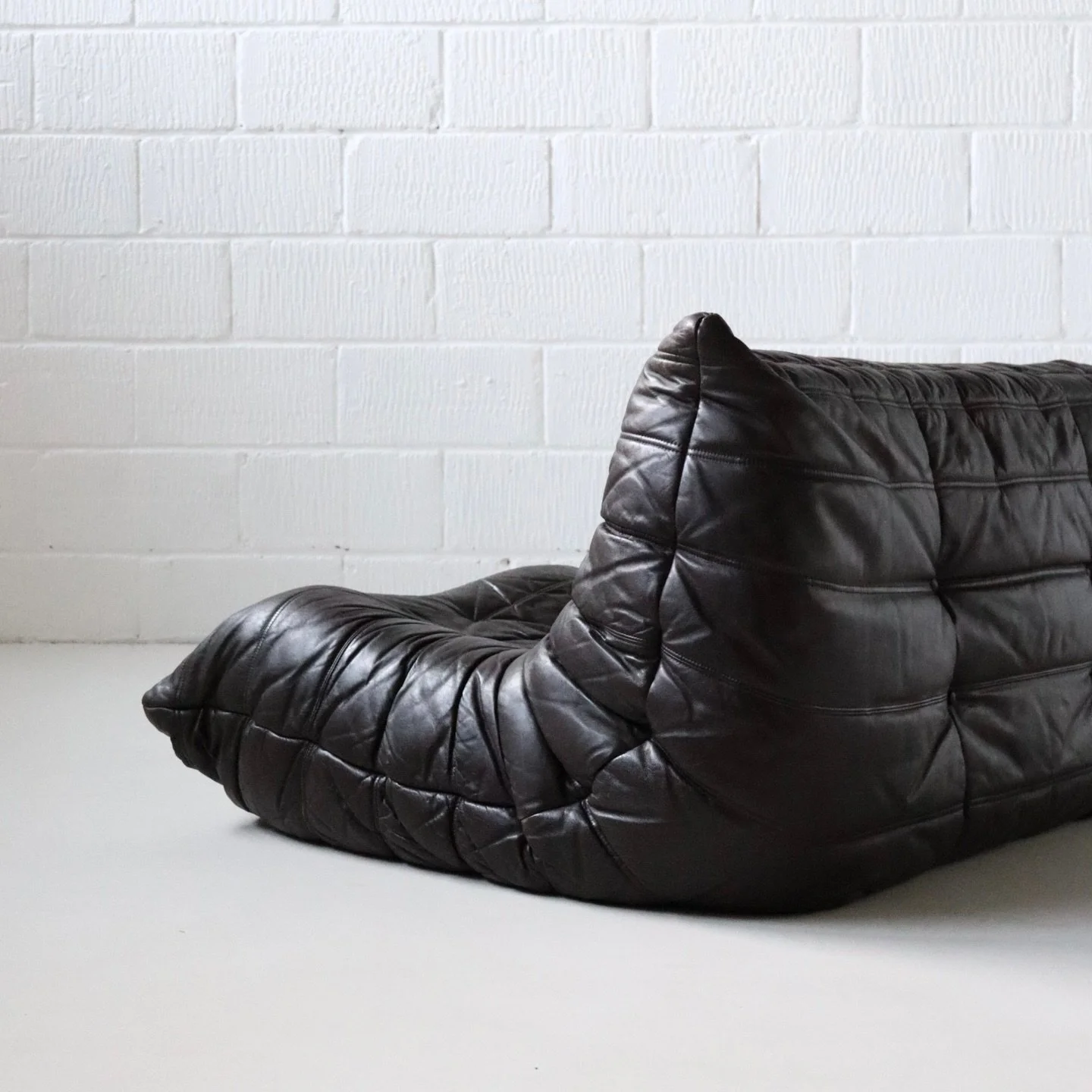 Ligne Roset togo set in dark brown leather

DM for price and more information