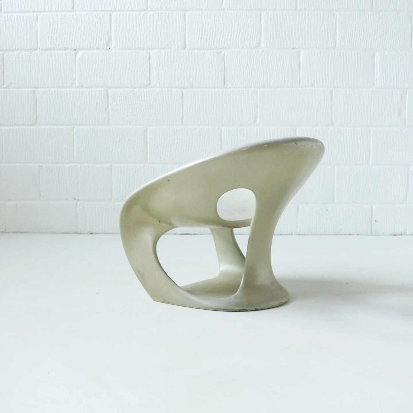 Hara Chair by Giorgio Gurioli for Kundalini

DM for price and more information